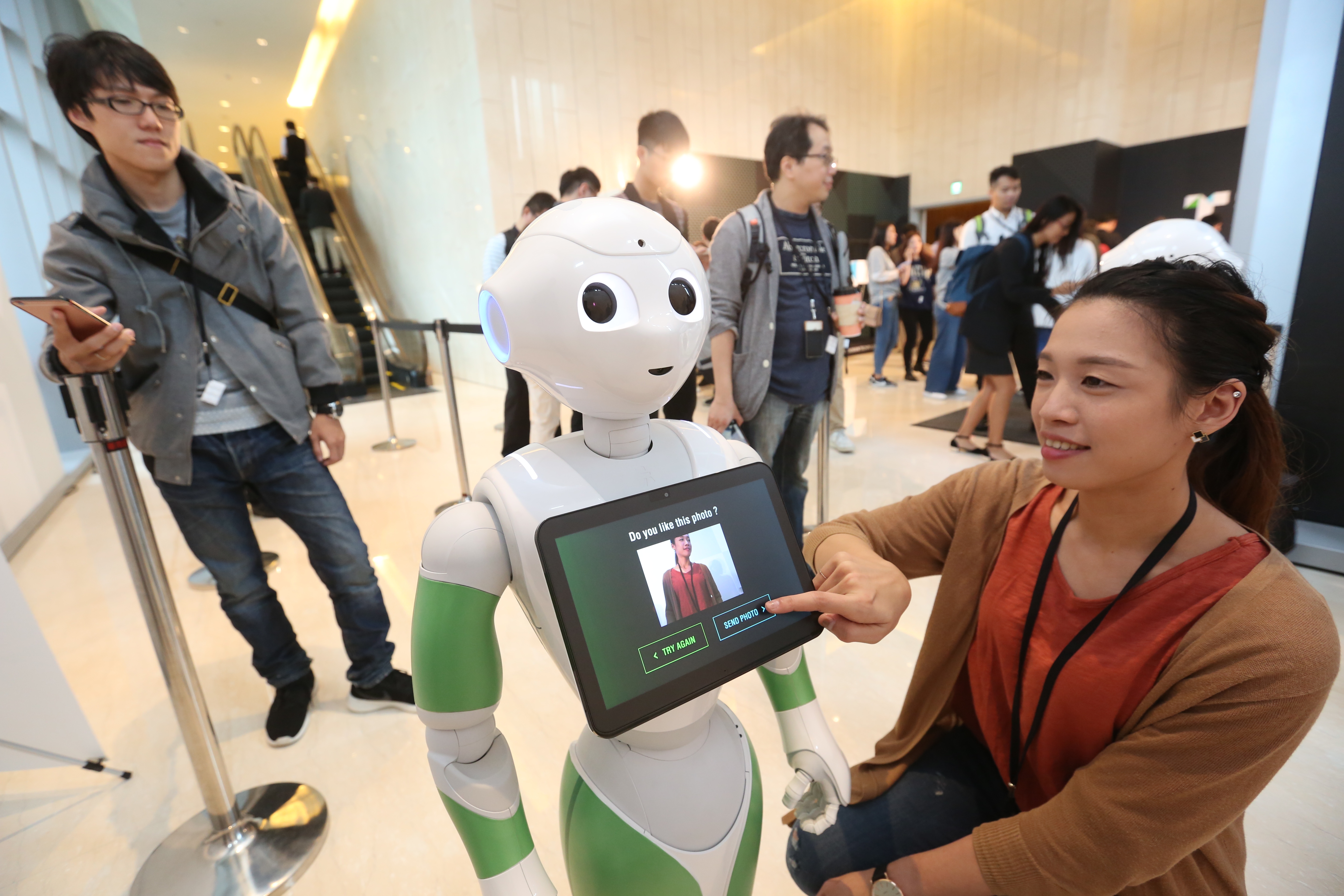 張真卿認為，下一波主流產業有很大機會由5G帶動，包括自動駕駛、AI（人工智慧）、物聯網等概念股將是重點。