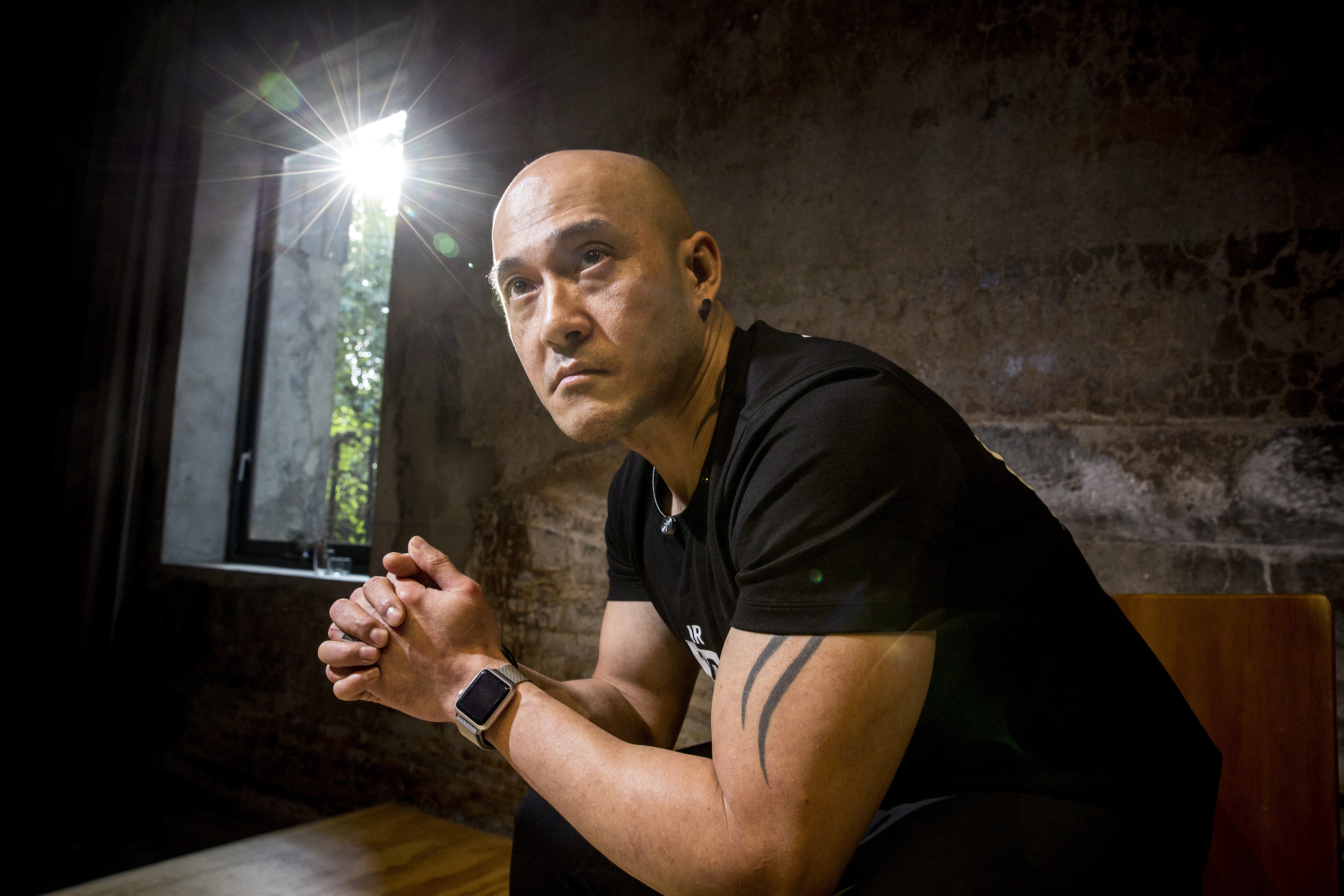 歐陽文風為人極有原則，但凡大是大非之事，他絕對不輕易妥協，一定要說出真話，這般性格讓他能勇往直前，但也引來一些反對人士射來箭矢。