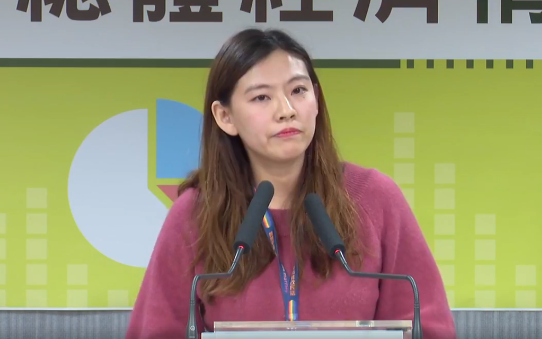 民進黨發言人何孟樺轉述今日民進黨中常會決議。（民進黨提供）