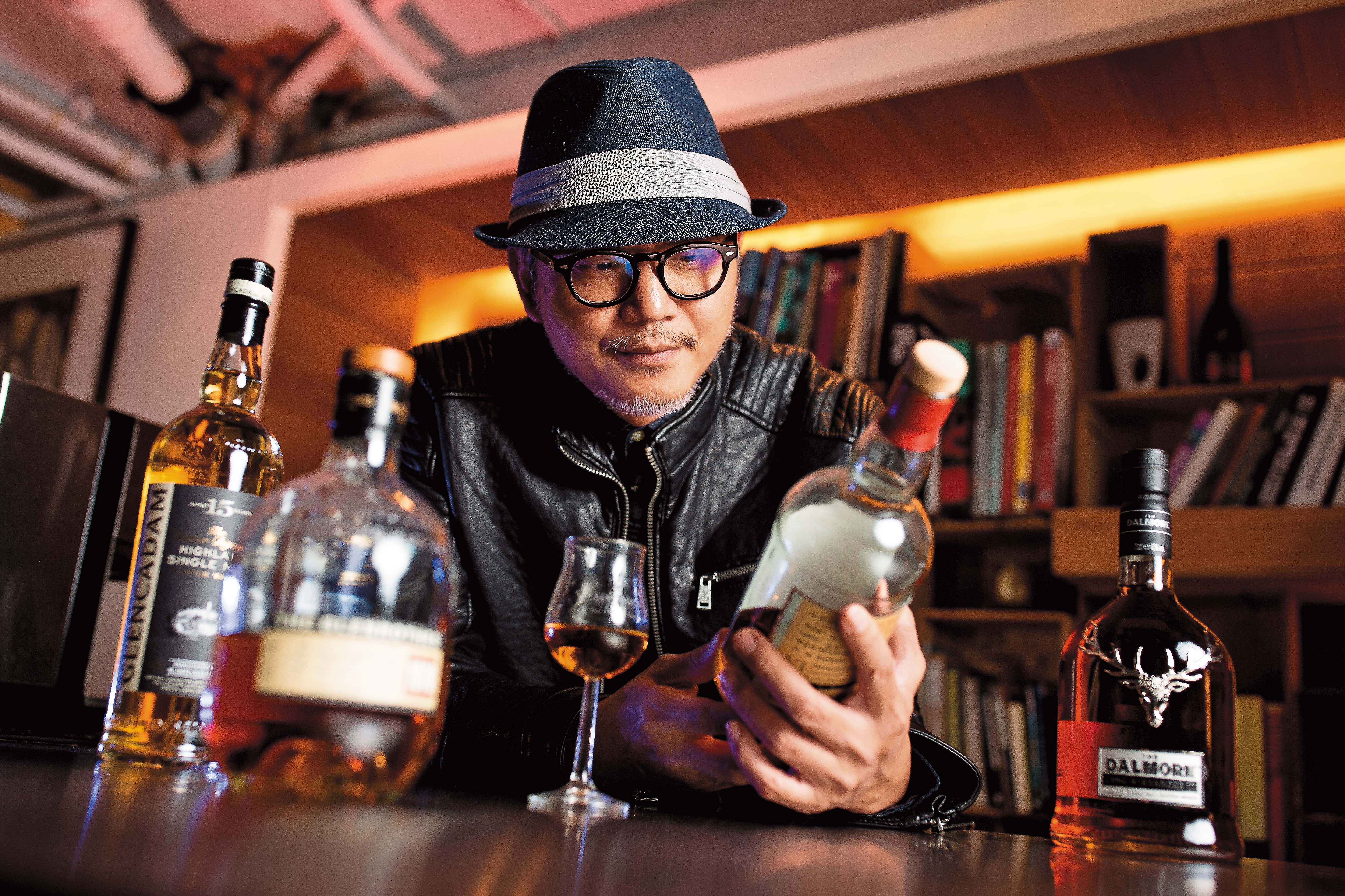 工頭堅謙虛地說自己最近6、7年才比較懂得怎麼喝酒，會用旅行的角度來看喝威士忌這件事。