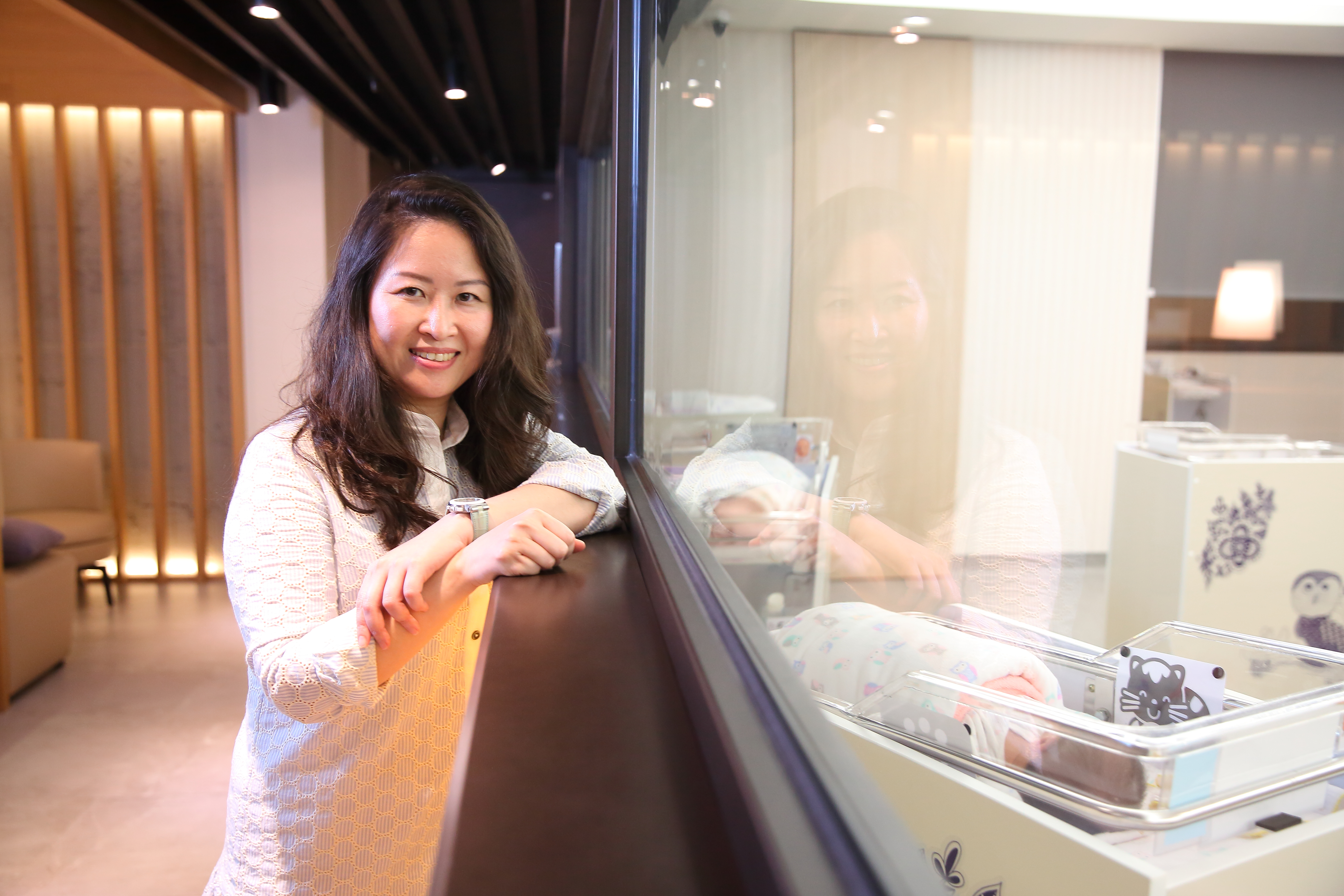 愛兒麗產後護理之家執行長王翠瑛，擺過路邊攤、待過百貨零售業、建設業，抱著不認輸精神一路被挖角，一年多前離開協理職位，決定再創不一樣的人生。