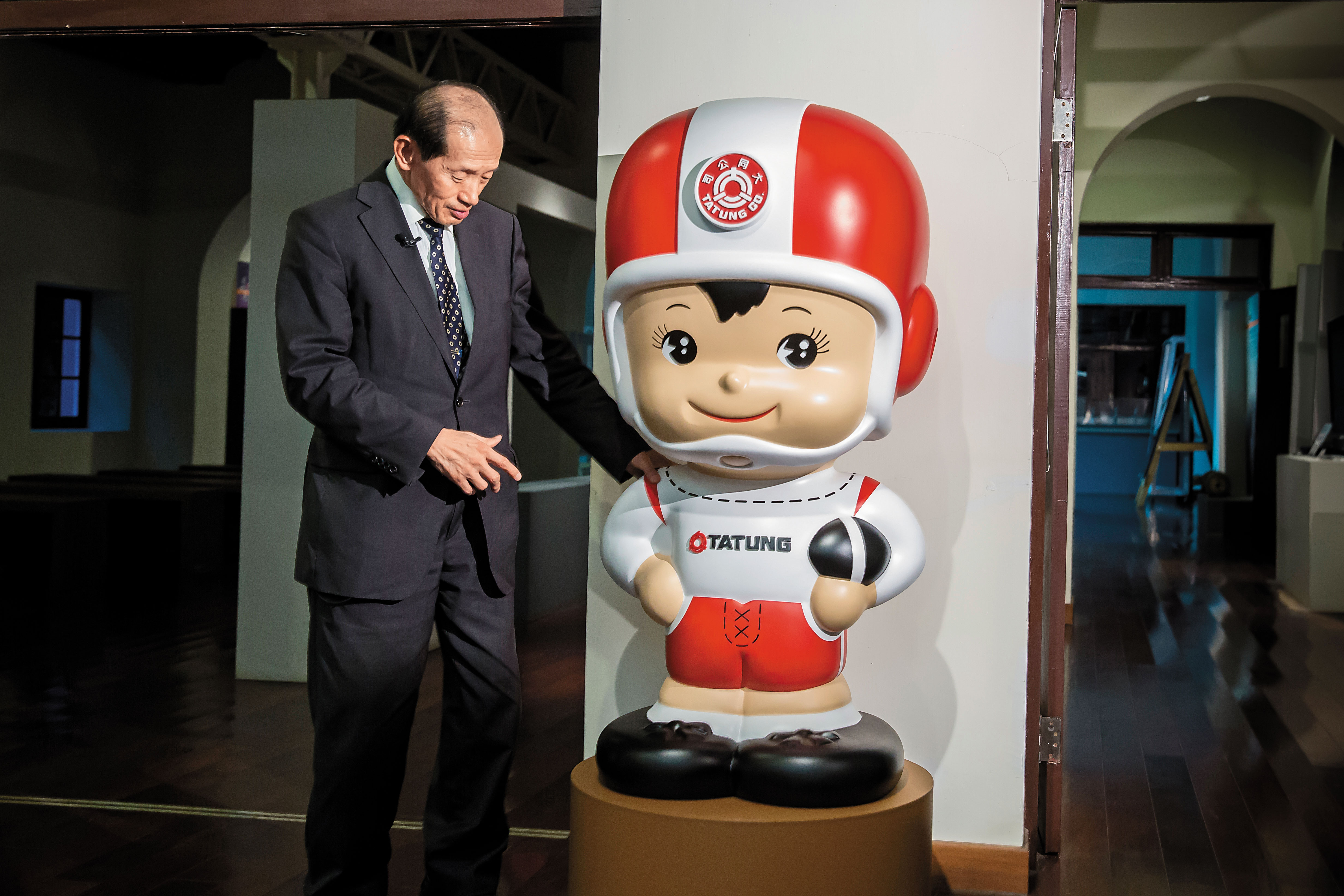 林蔚山強調，大同寶寶頭大代表要多思考；腳大象徵在競爭的環境中要跑得快。