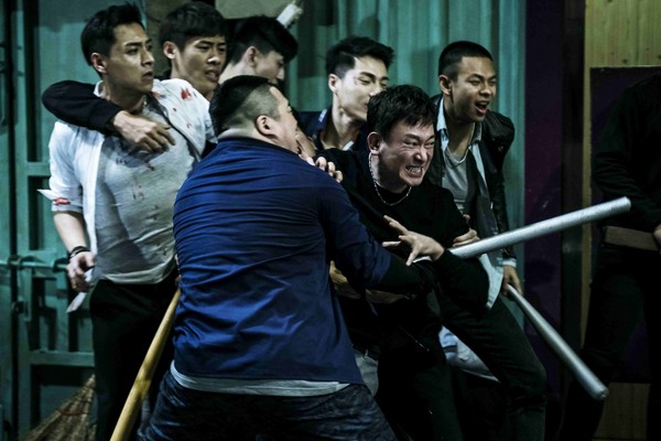 睽違7年，藝人王識賢重返大銀幕，在電影《角頭2》演出黑道大哥。（理大國際提供）