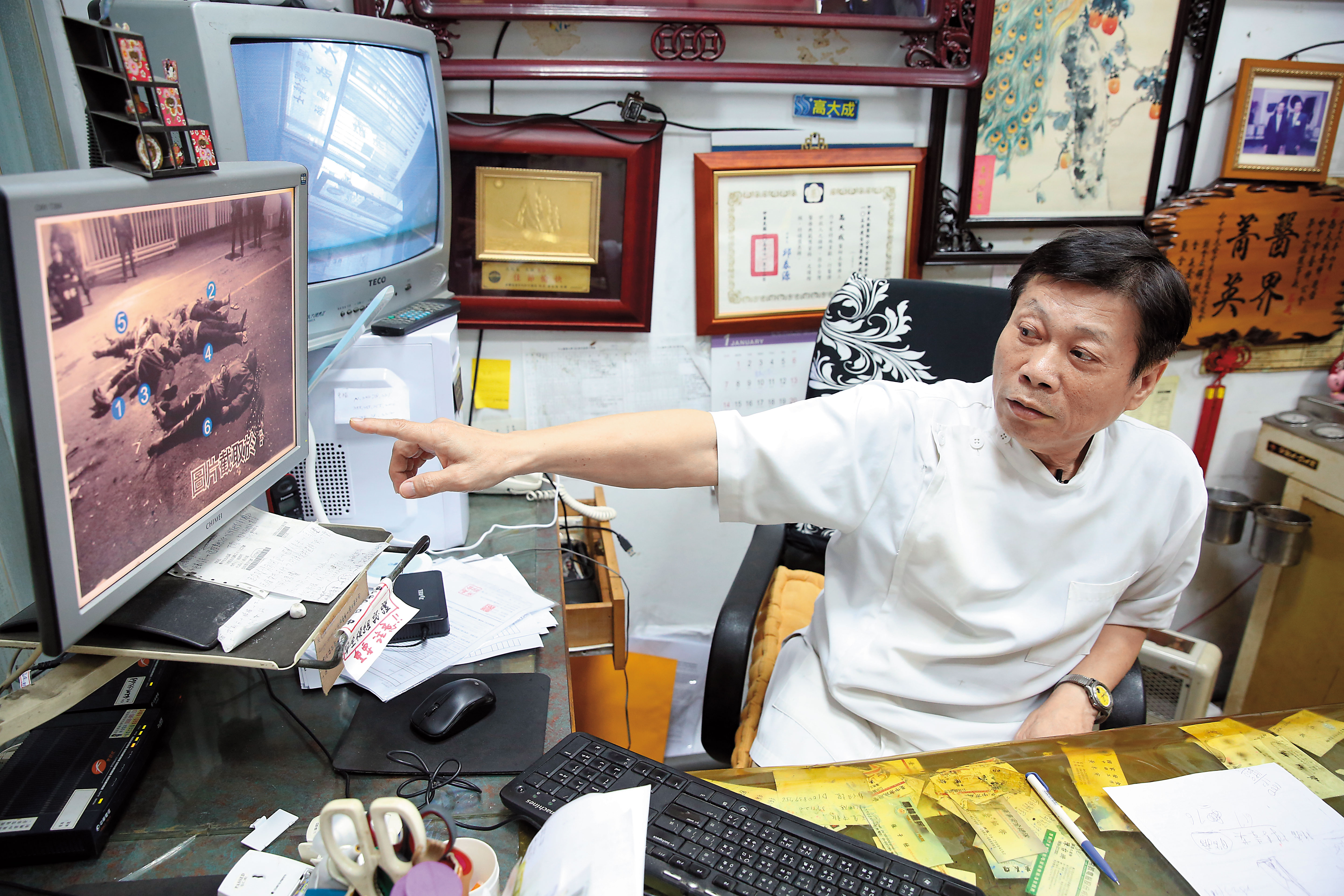 高大成（圖）說明數起過去與石台平有歧見的爭議案例。