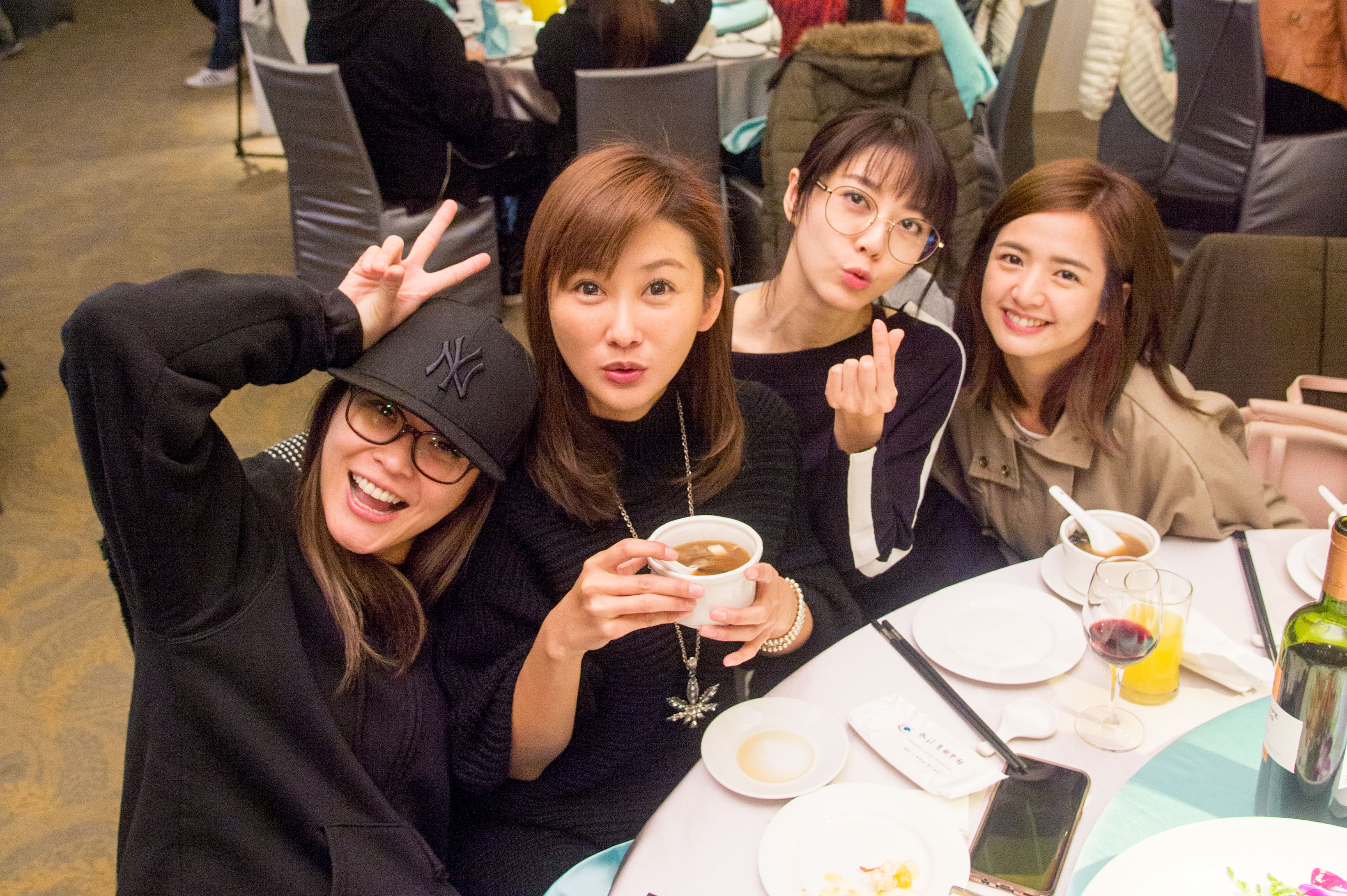 三立《一家人》9日舉行殺青宴，演員韓瑜、李燕、陳珮騏等人均出席。（三立提供）