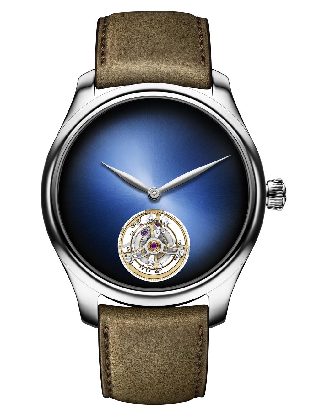 《Endeavour Tourbillon Concept》 所謂的「飛行陀飛輪」，就是將上支架與籠架隱藏起來的陀飛輪機構，讓人可以更清楚的瞧見陀飛輪的靈巧運轉，算是高端的陀飛輪工藝。 功能：時、分指示；飛行陀飛輪/機芯：自動上鏈機芯/定價：69,000美金（約NT$ 2,100,000，限量20只）