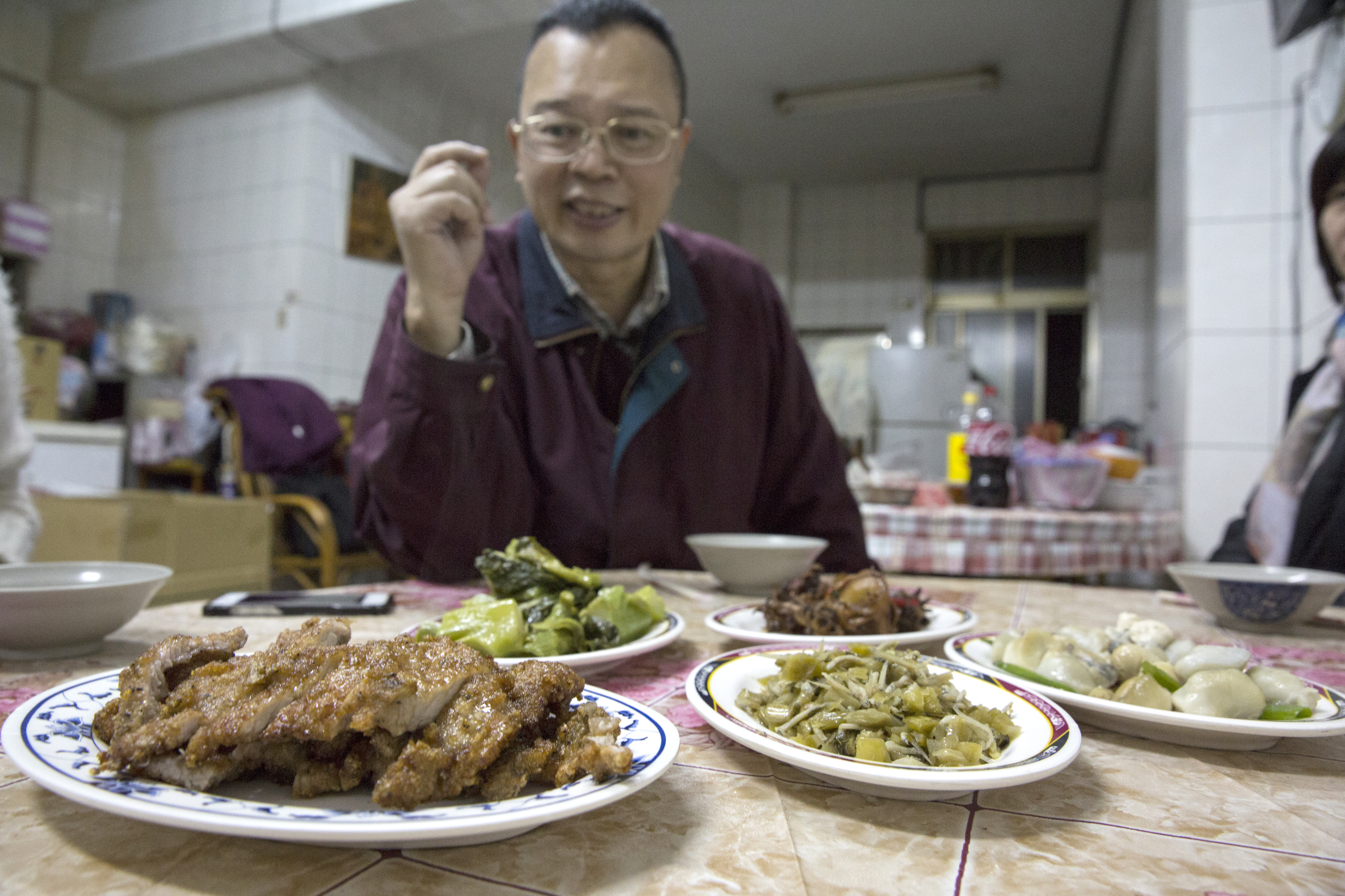 朱振藩的父親一直期待兒子能考上司法官，可惜朱振藩毫無興趣，他說認為人生最大福報便是清福、口福。