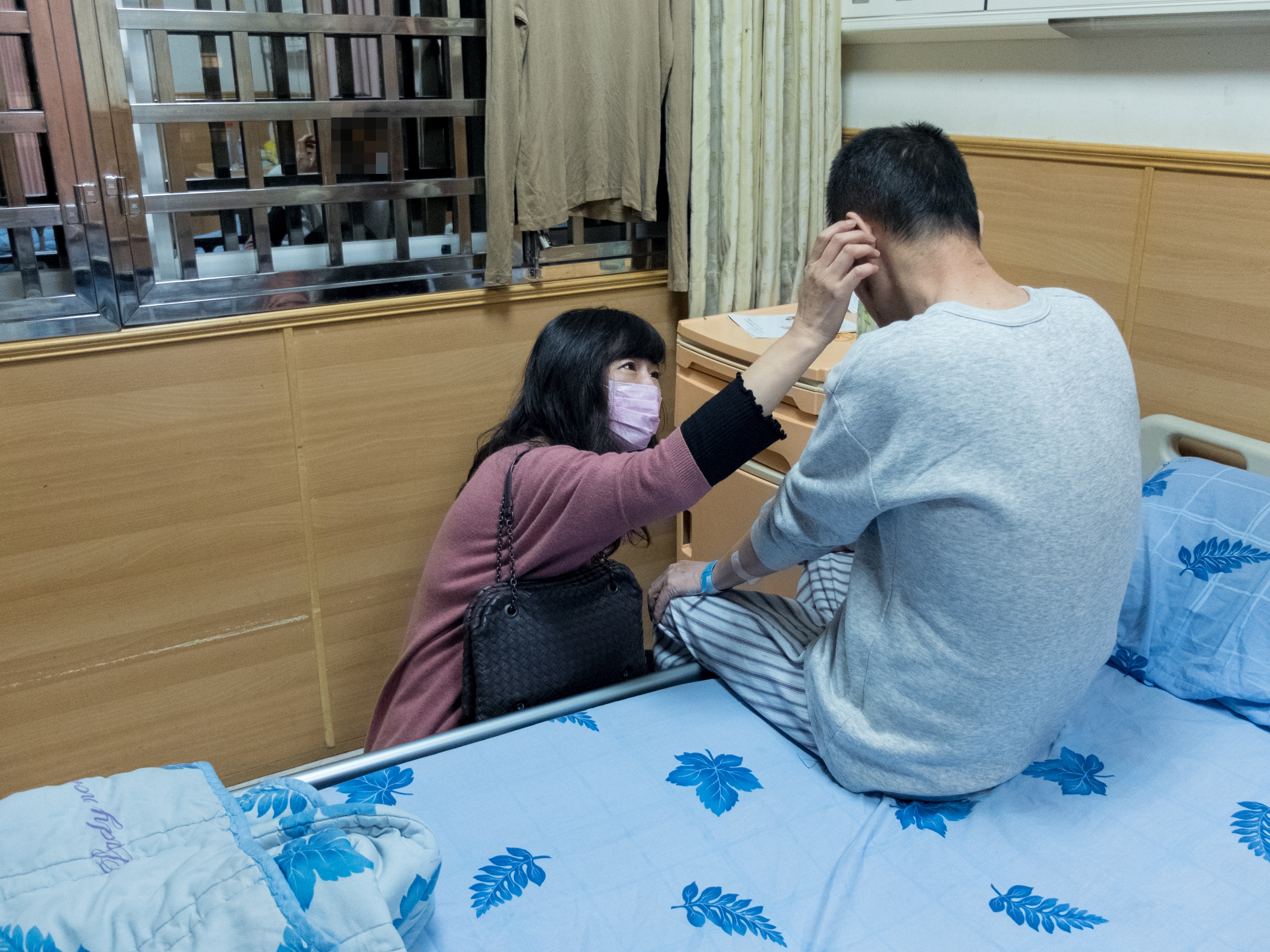 家屬控訴，衛生局一廂情願要將病患遷出，不只對病患造成身心上的恐慌，也對家屬造成困擾。（家屬提供）