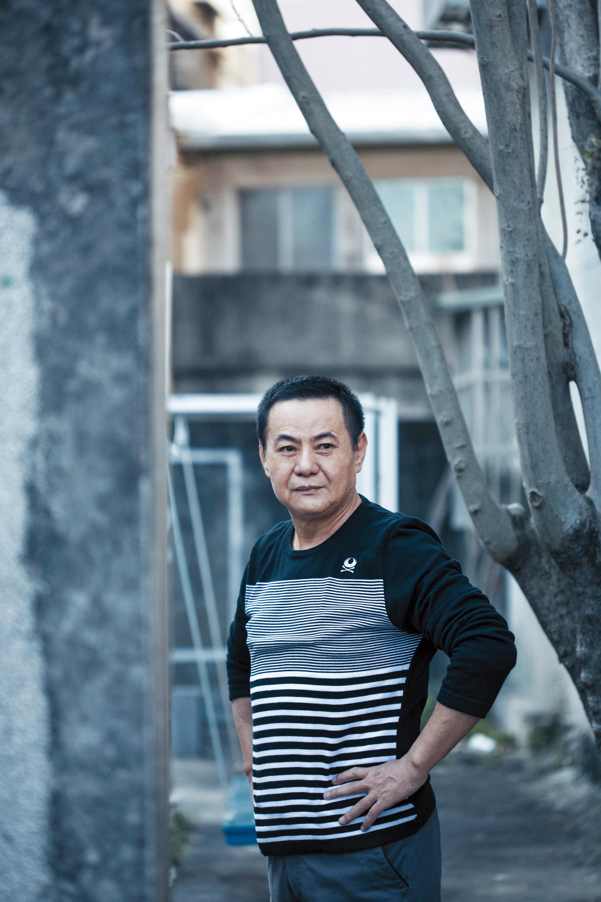 三金獎座都拿過,都放在哪呢?蔡振南:「哪裡高度夠,就放哪裡。能放進去的就擺著,不會丟在倉庫,這樣看不起自己的努力跟幸運。」
