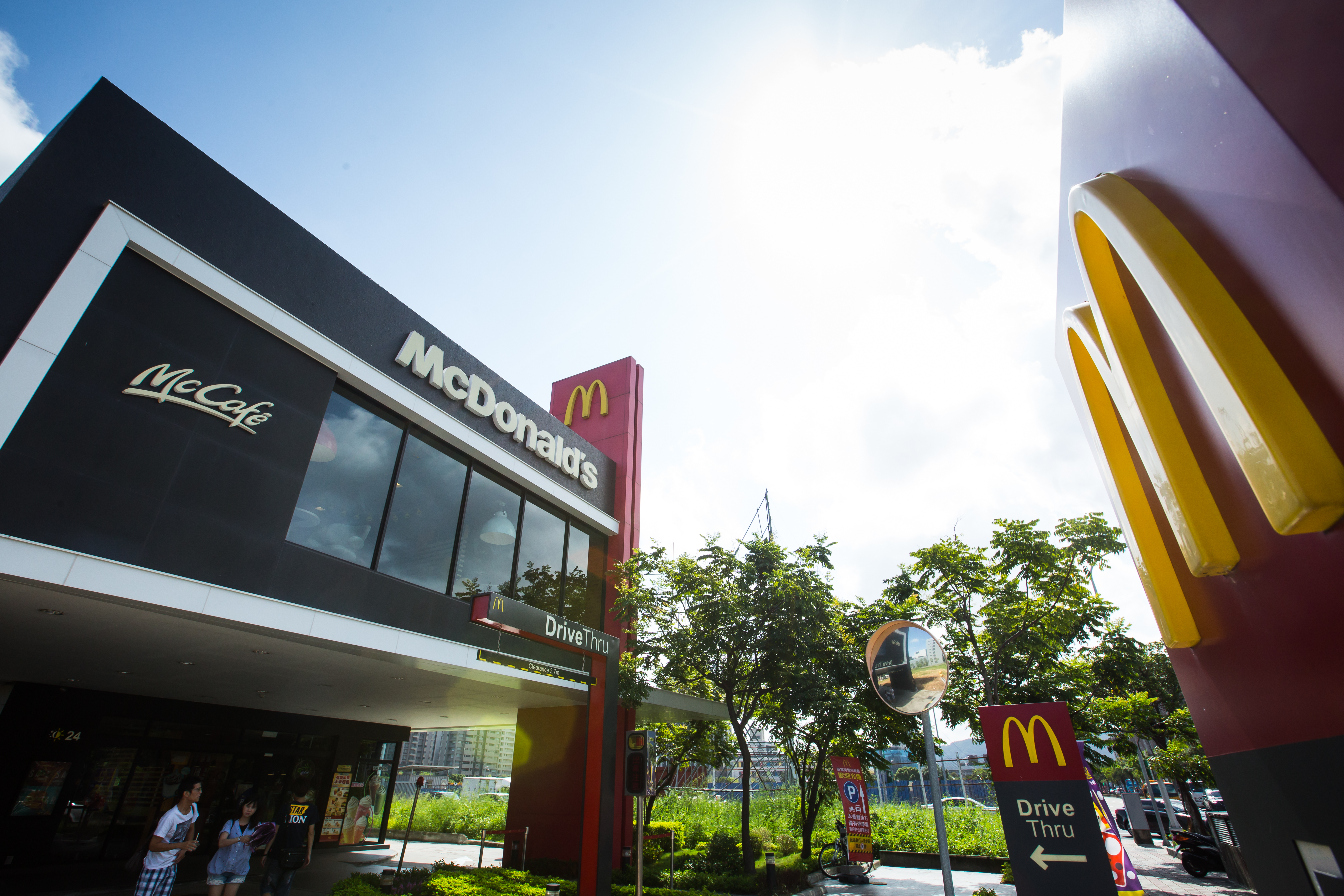 仰德集團第三代李昌霖接手台灣麥當勞後，今年大舉拓展McCafé。