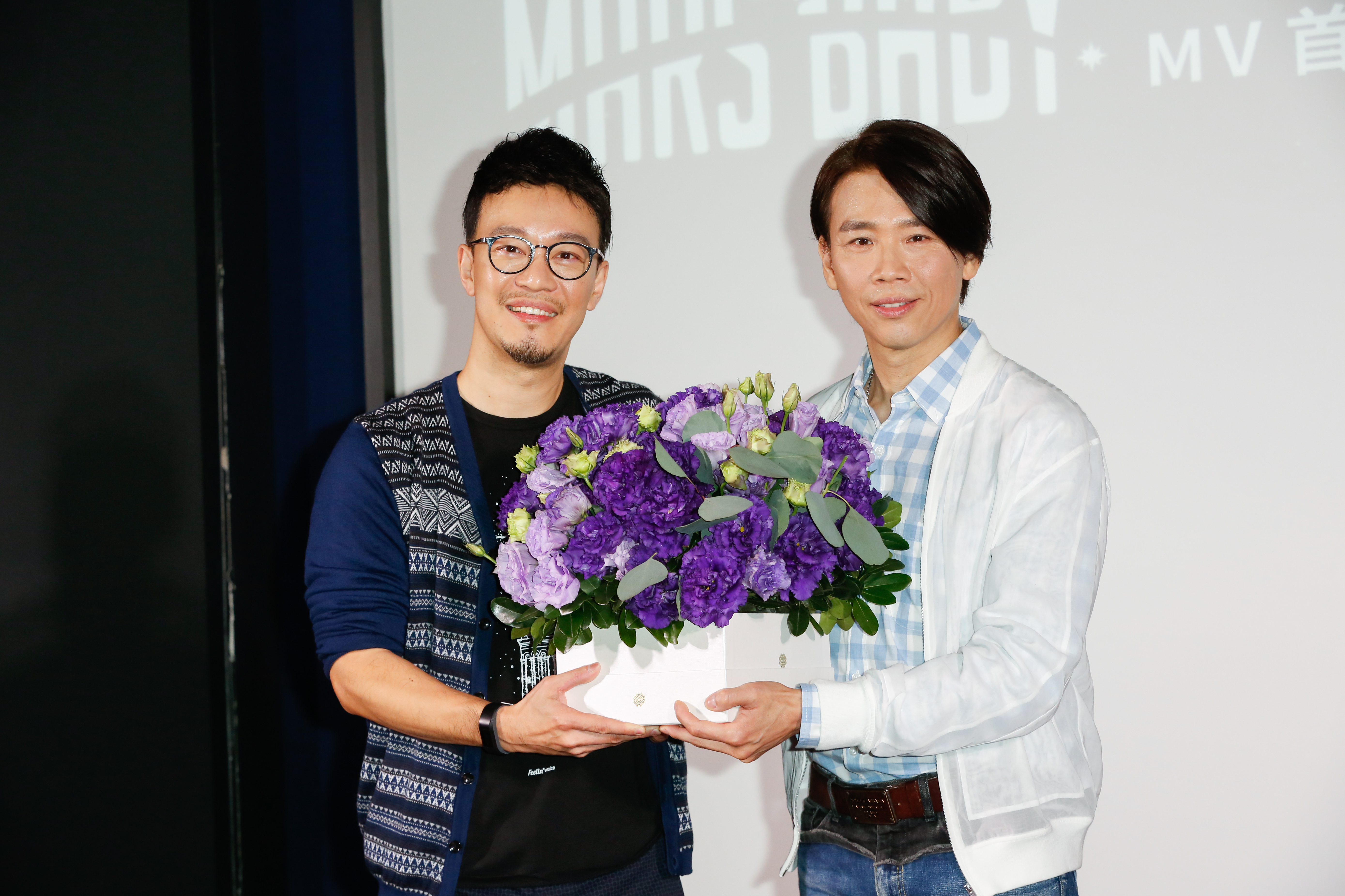 陶喆邀請好友劉軒擔任記者會主持人。