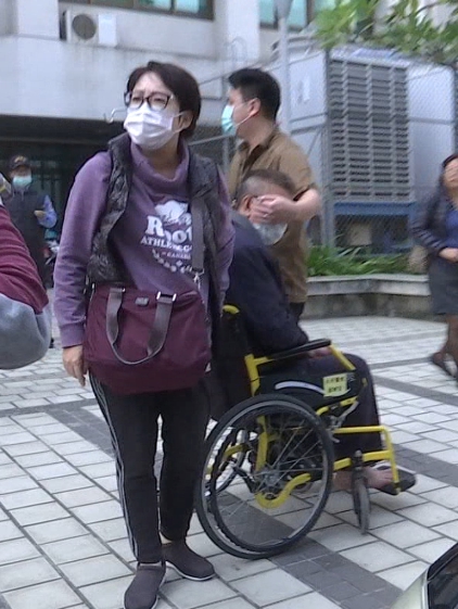 家屬不願意陳世憲放砲，但他不斷對媒體怒嗆說台灣人孬種，遭中國陷害。（翻攝網路）
