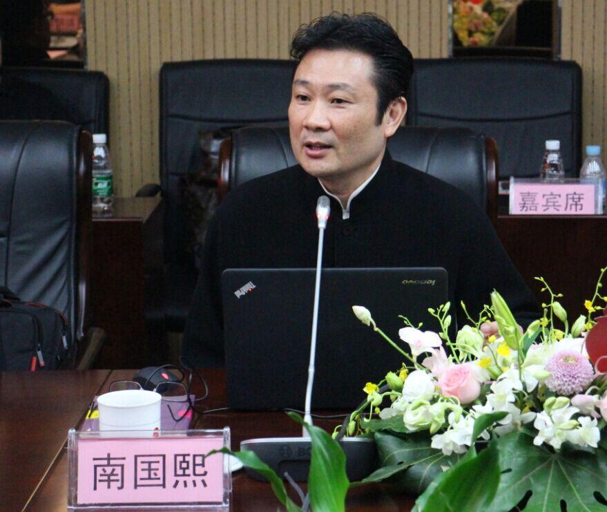 對於胡忠信的指控及相關媒體報導，南國熙強調自己絕無洗錢。（圖翻攝自香港新浪網）