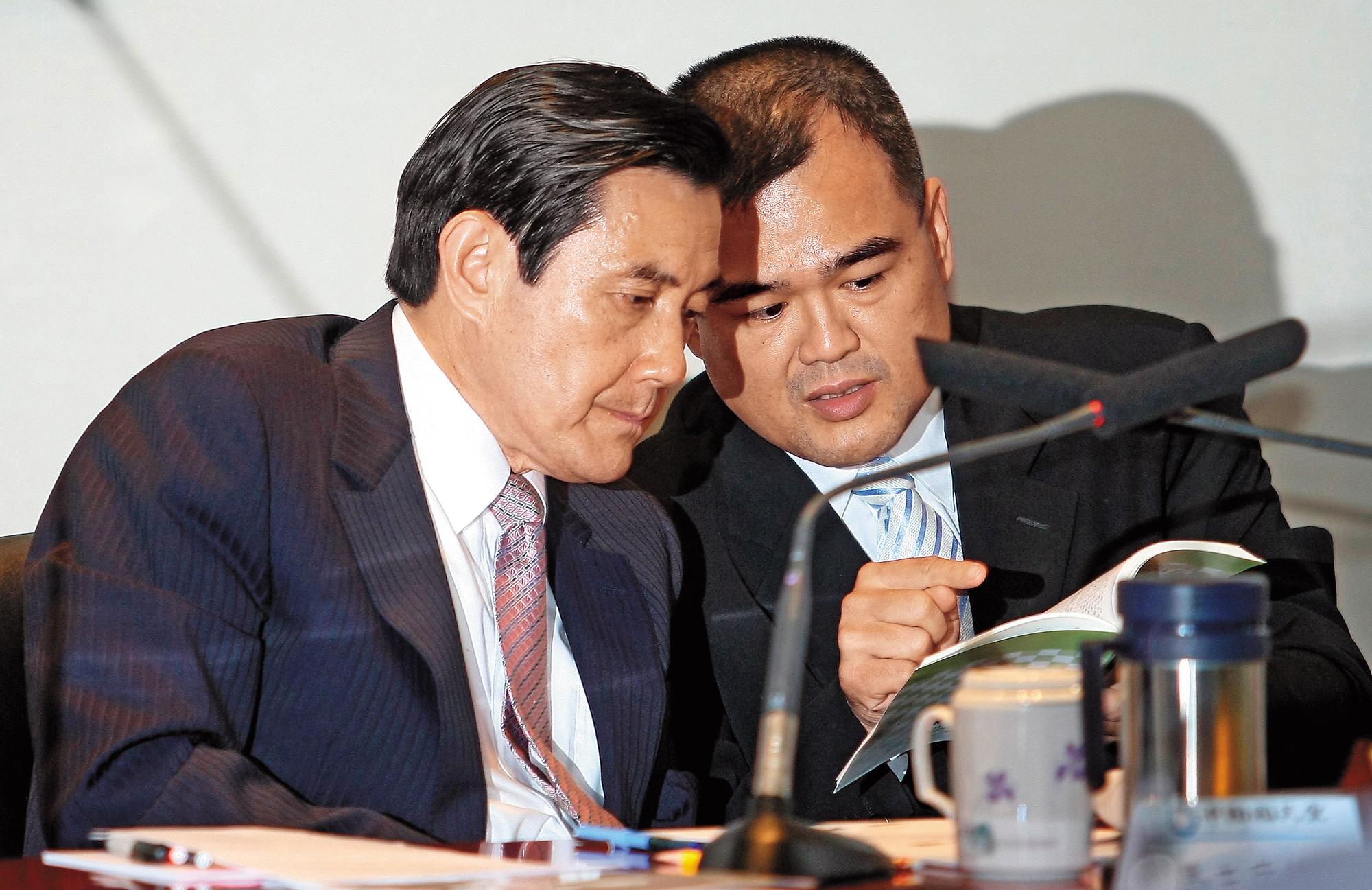 前總統馬英九洩密案獲判無罪案,也遭陳師孟鎖定調查,馬昔日愛將林益世貪汙案則因扁案暫未定讞。(中央社)