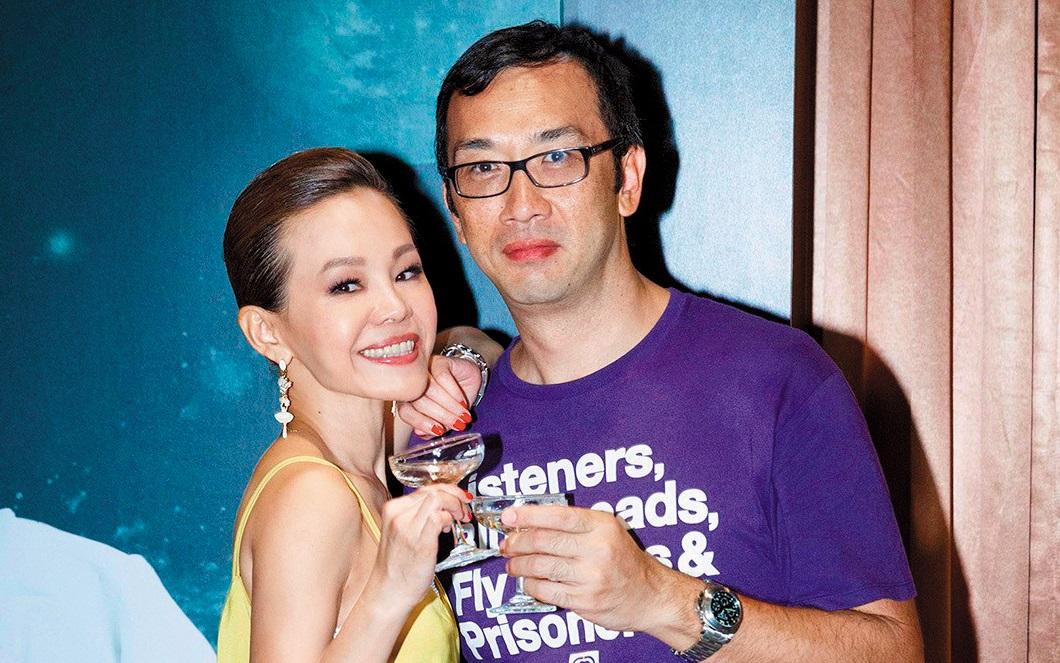 彭佳慧與老公王丕仁過去常在臉書曬恩愛，2年前她辦演唱會，王丕仁還到場力挺。（翻攝自彭佳慧臉書）