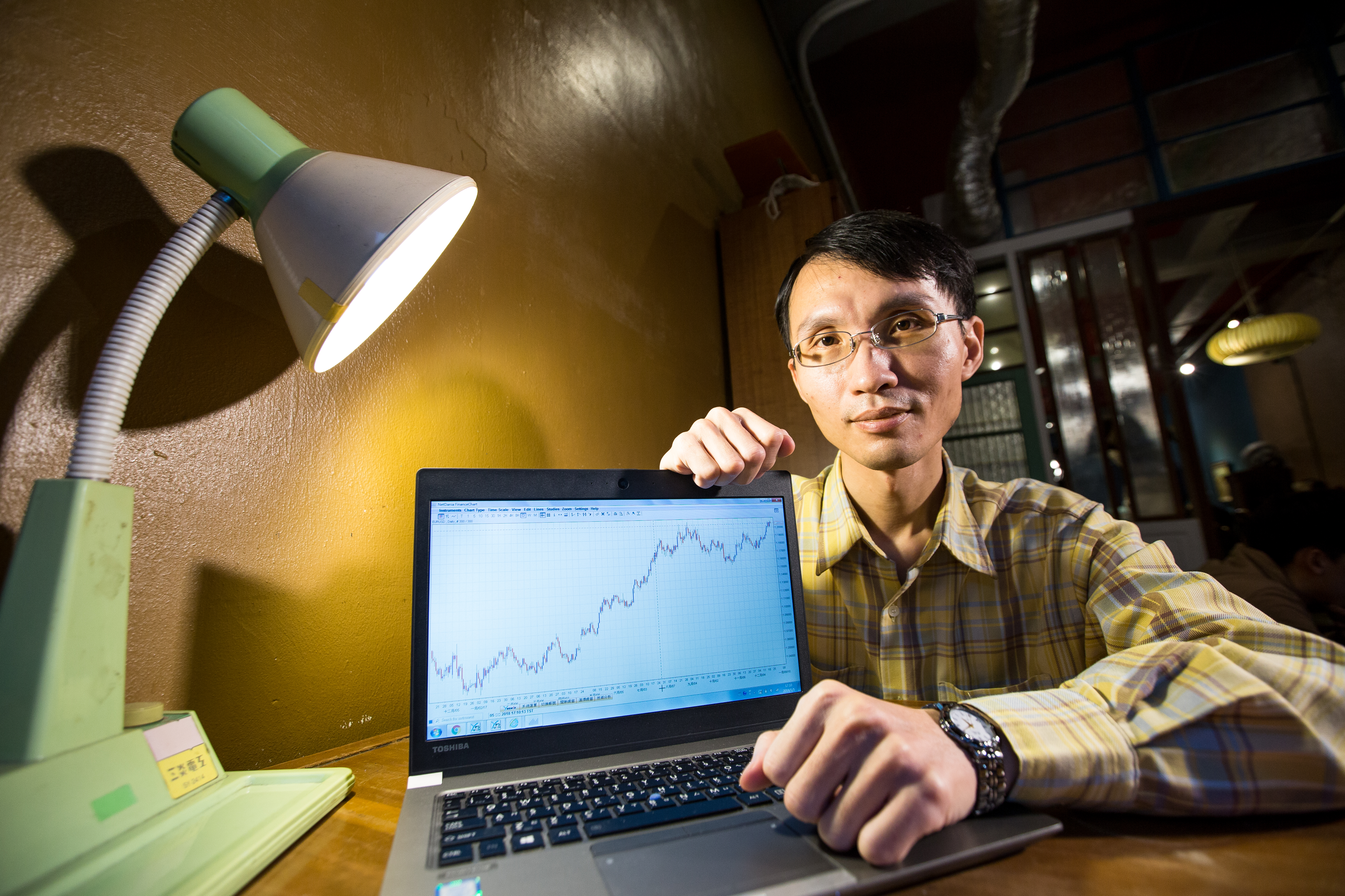 盧冠安從大循環週期，分析美元持續走弱的原因。