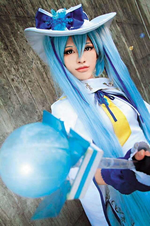 雪娃喜歡Cosplay（角色扮演），曾出過鏡音雙子、初音等角色。圖中角色為2014年版雪初音。（翻攝雪玥花雪娃沁玥 TW Cosplayer臉書）