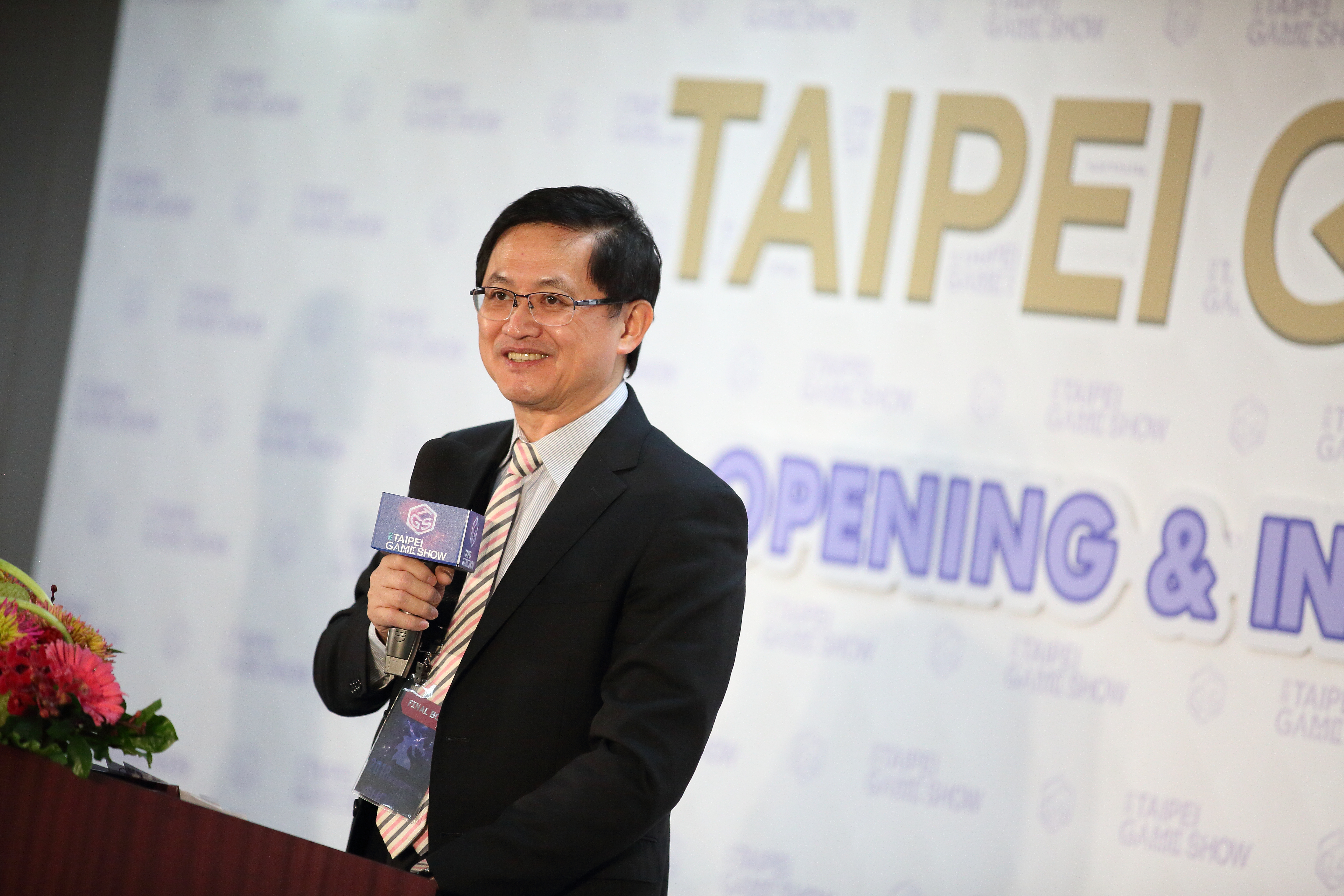 台北市電腦公會理事長童子賢說，自己最愛玩遊戲小精靈。