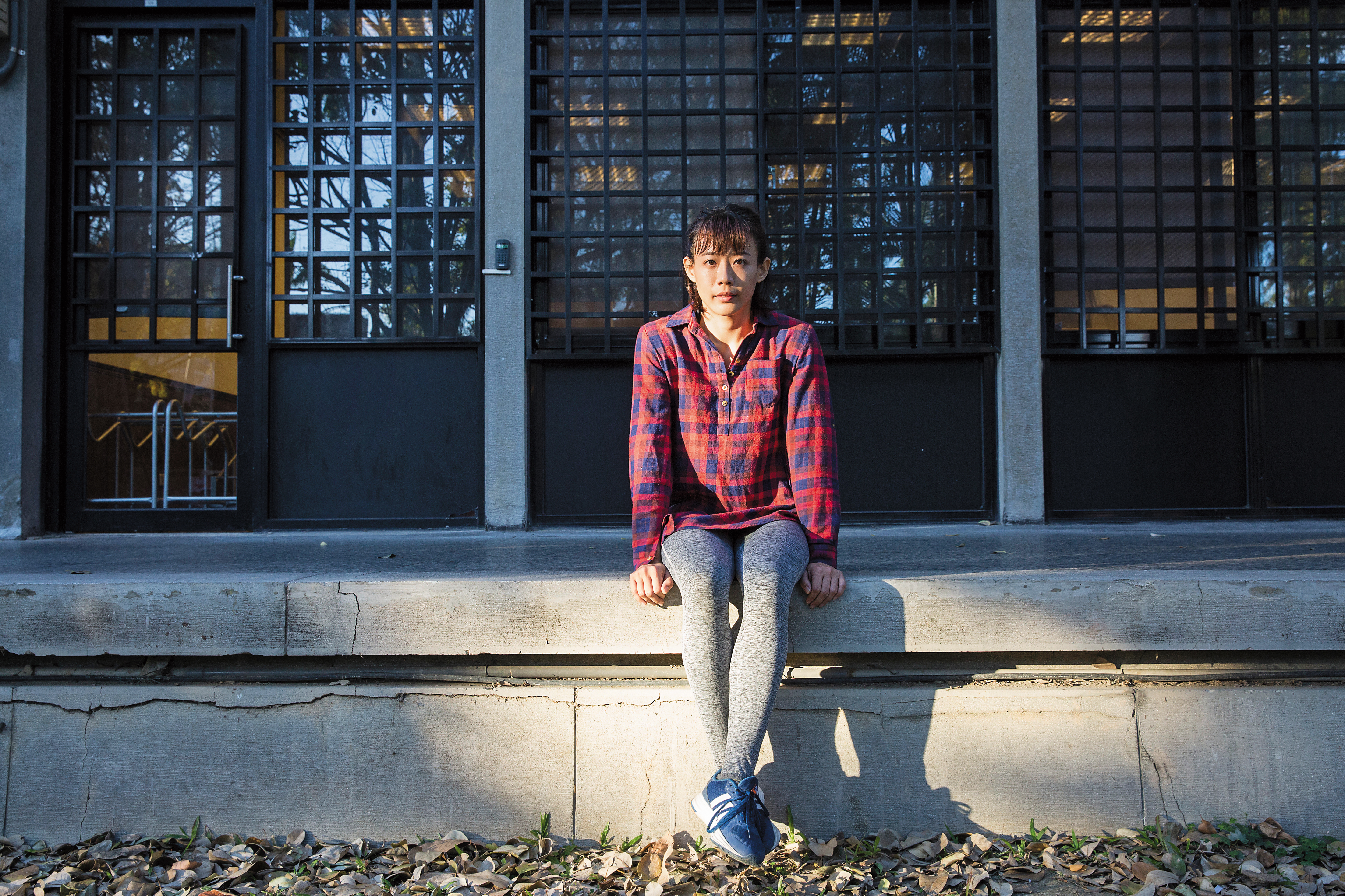 6歲時父母離婚，媽媽忙於工作，讓陳竹音孤單長大，她大學時除了拿書卷獎，還是台大柔道和籃球校隊，她自我分析：「我想我所做的每一件事情，背後都帶點愛吧。」