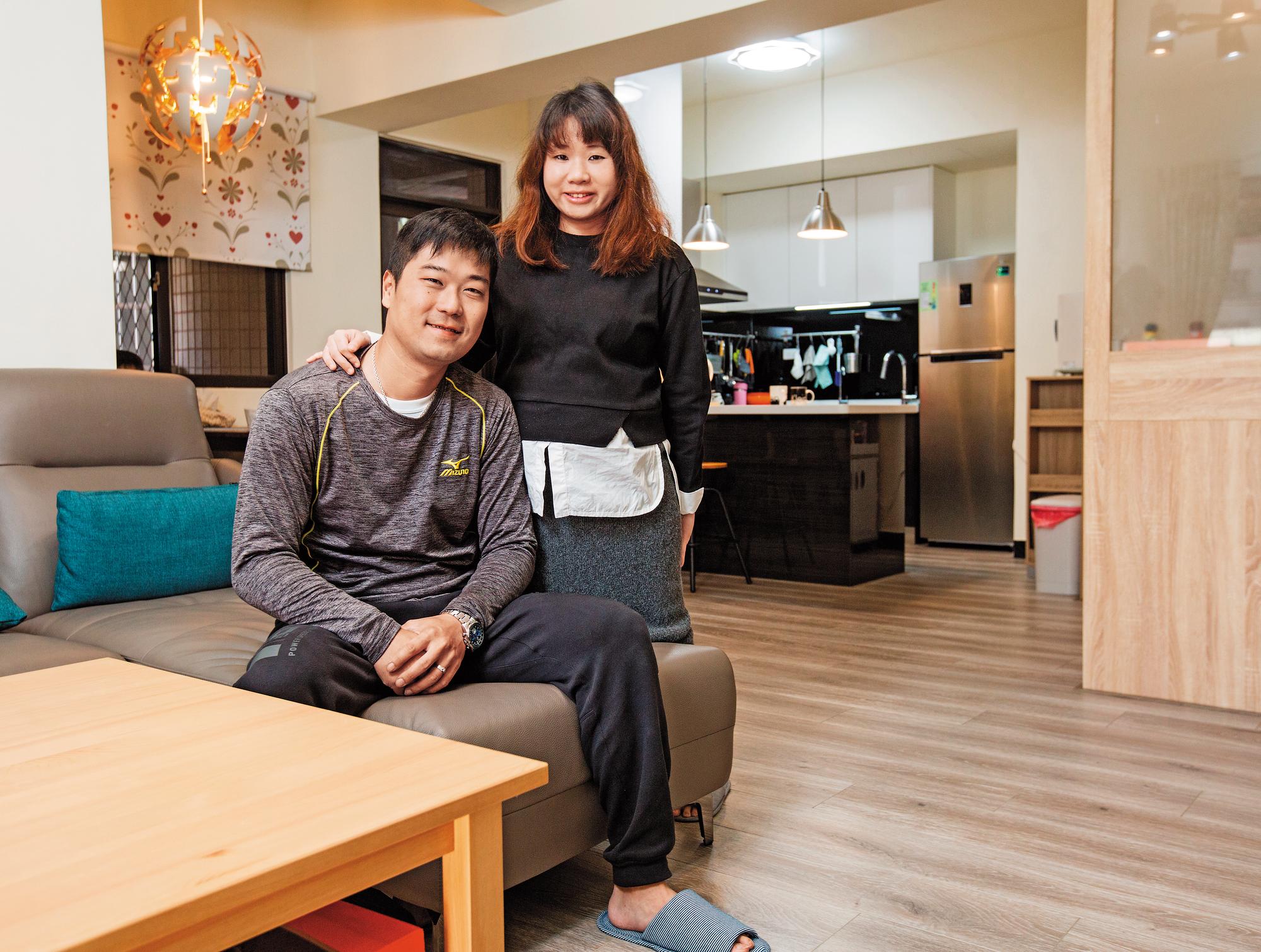 彭先生和太太湯小姐買下屋齡25年的中古屋，經局部裝修後，屋內煥然一新。