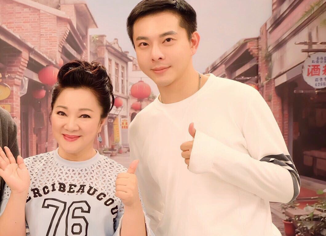 製作人陳孝志預計幫白冰冰（左）在中國籌開網路節目。（陳孝志提供）