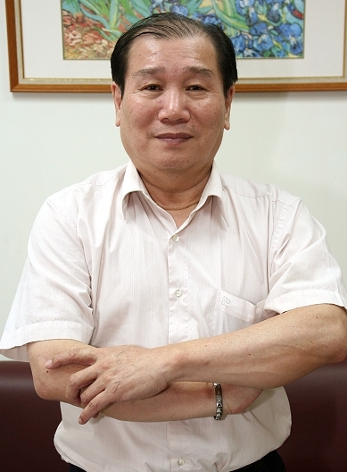 馬偕董事會選出新竹市的牙醫師蔡國明，代理董事長職務。（翻攝自台北醫學大學牙醫系校友總會網站）