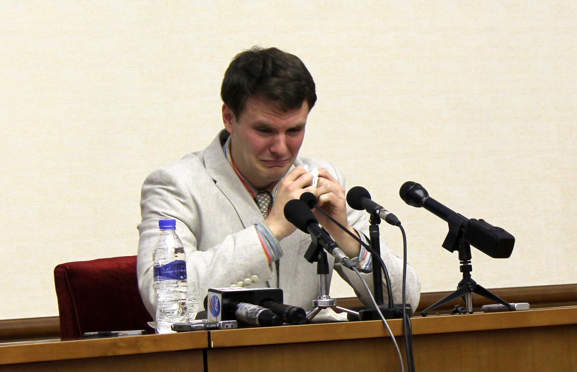 2016年，遭北韓當局判刑勞改十五年的美國大學生瓦姆比爾。（東方IC）