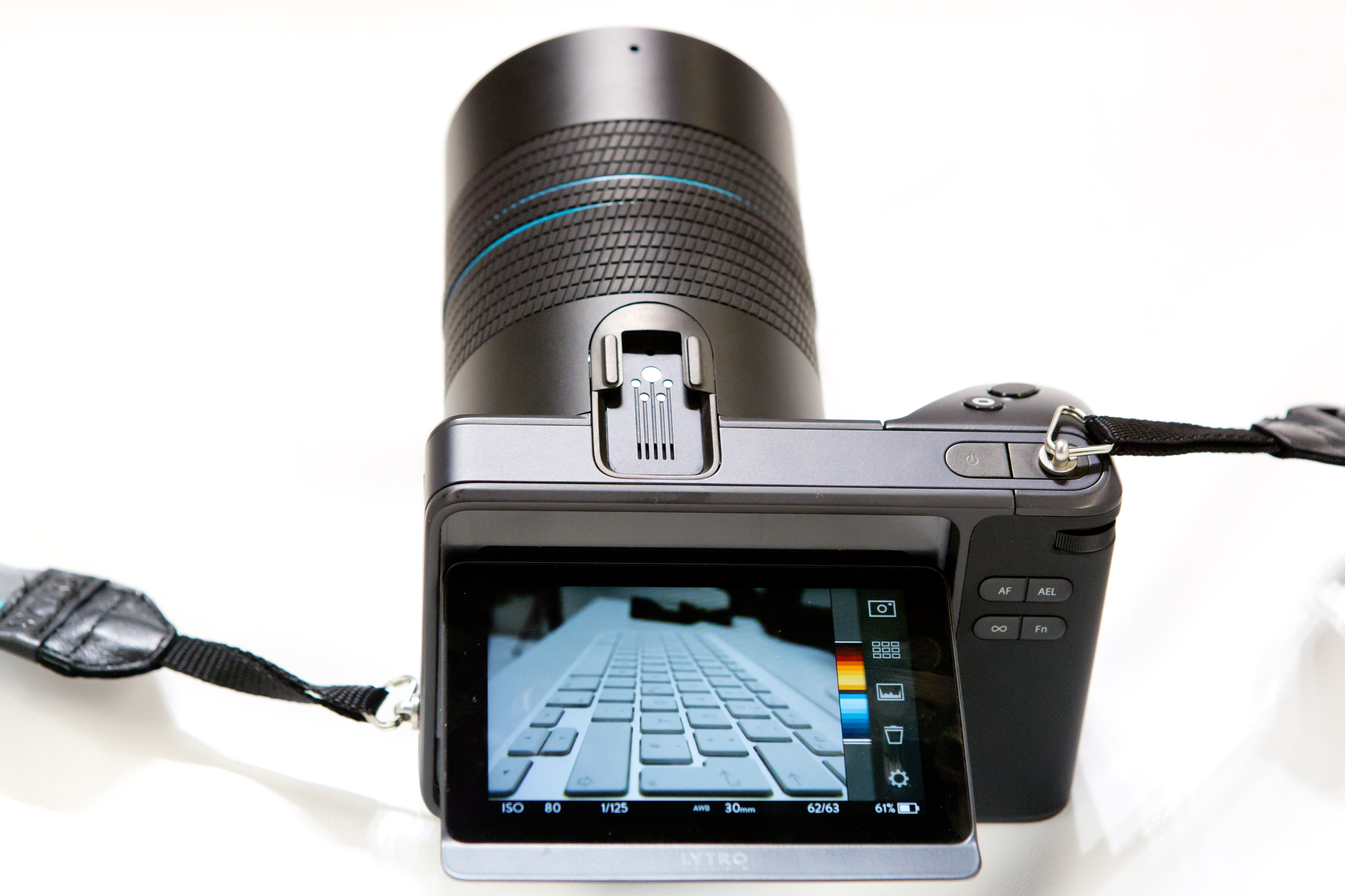 Lytro相機擁有攝後重新對焦的特異功能。（東方IC）