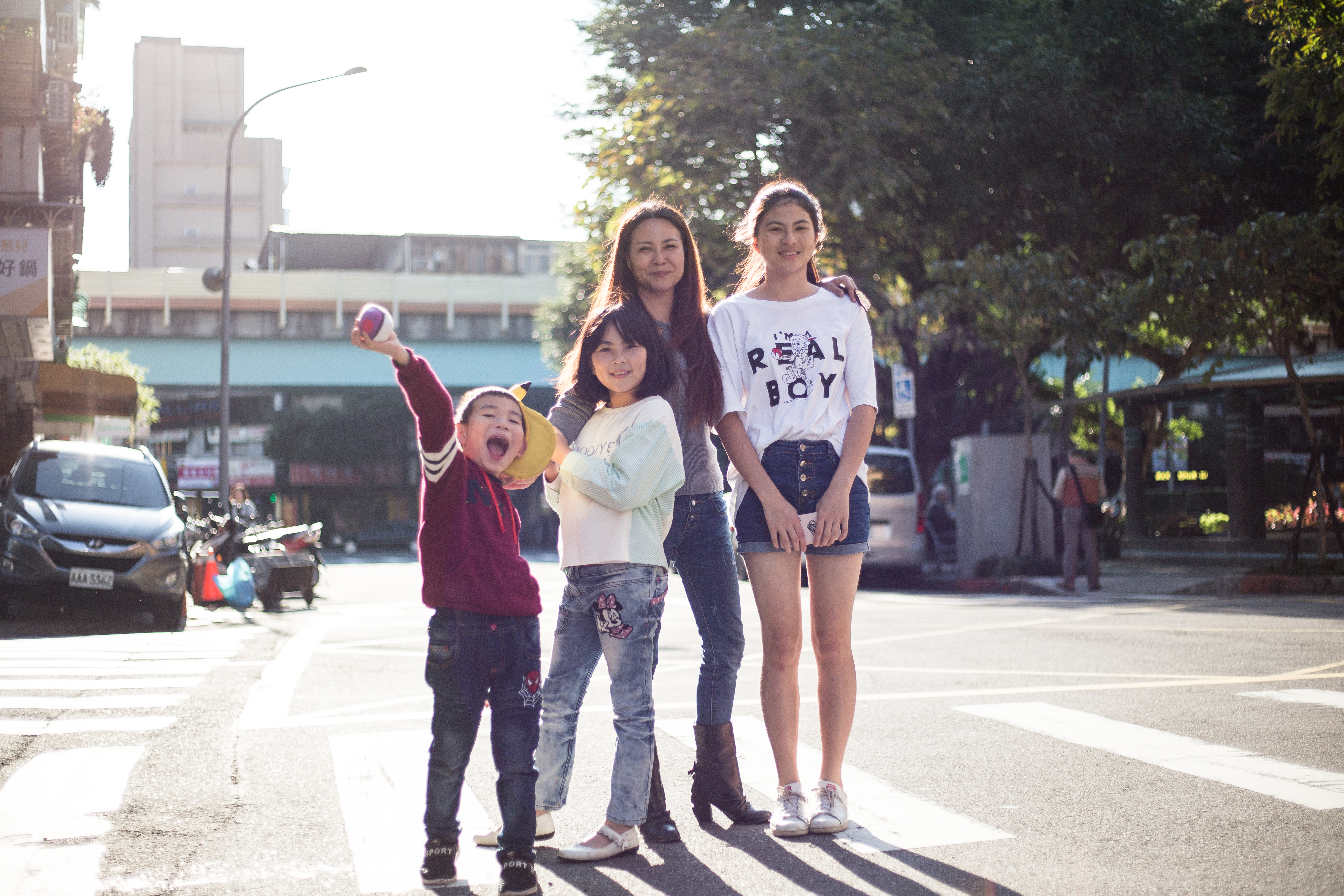 3個寶貝兒女是蕭冰的心頭肉，因為孩子，她才有勇氣走出傷痛，奮力振作。