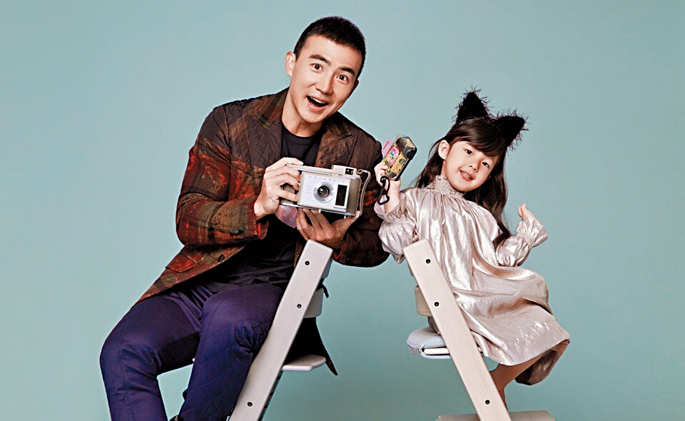 劉畊宏最近雖然已經較少以「周董的好朋友」在外走跳，但現在父憑女貴，在中國他是「小泡芙的爸爸」。（翻攝自劉畊宏微博）