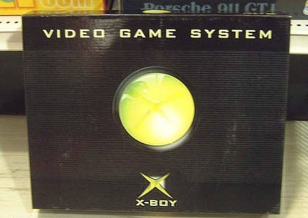 模仿X-BOX初待機維妙維肖的X-BOY實際上無法遊玩X-BOX上的遊戲。