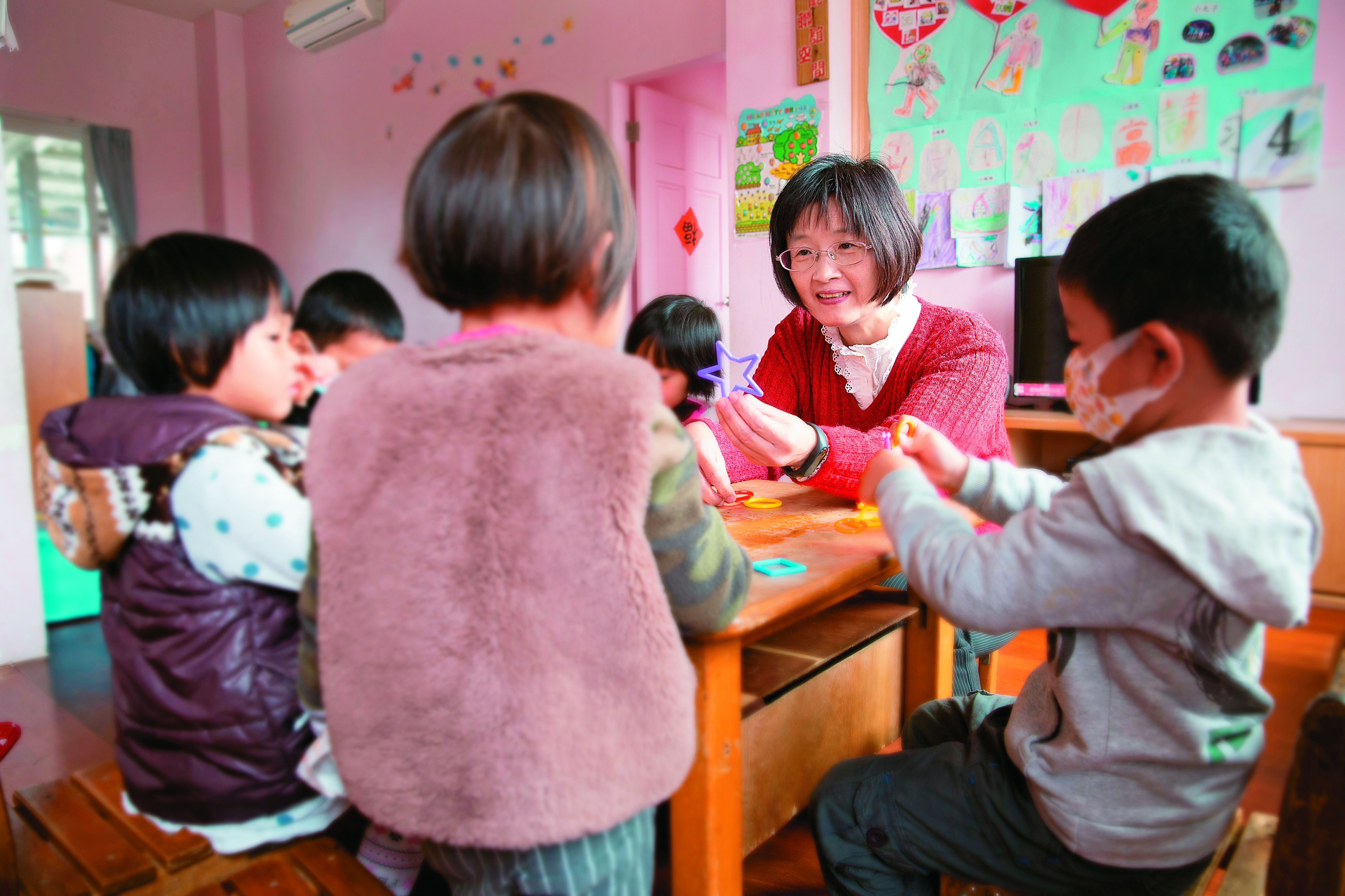 看著育幼院的孩子們這麼勇敢，也激勵陳玉秀繼續為孩子努力。