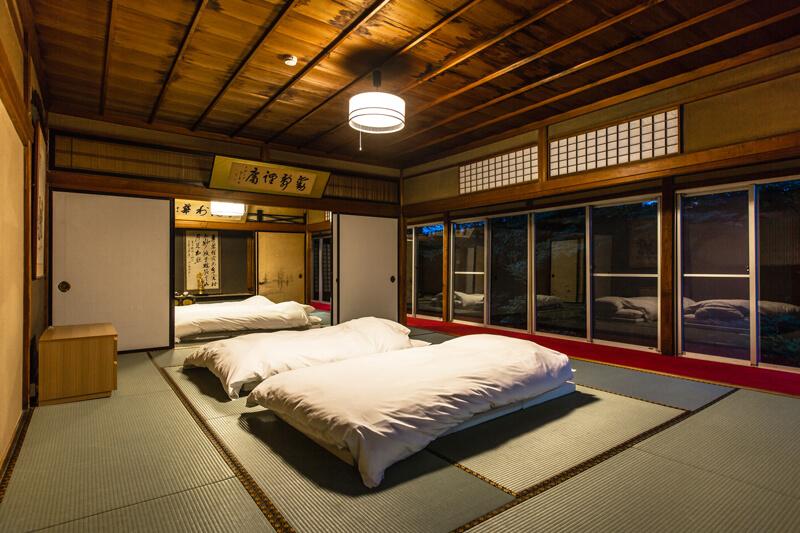 位於岐阜縣的高山善光寺,去年7月起開放住宿之後,已接待近1000人,高達9成5都是外國觀光客。(圖片取自高山善光寺官網)