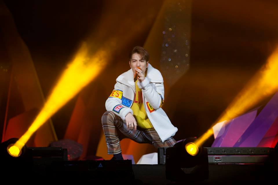 老蕭會是下一位投入電競領域的藝人？（翻攝自蕭敬騰FB）