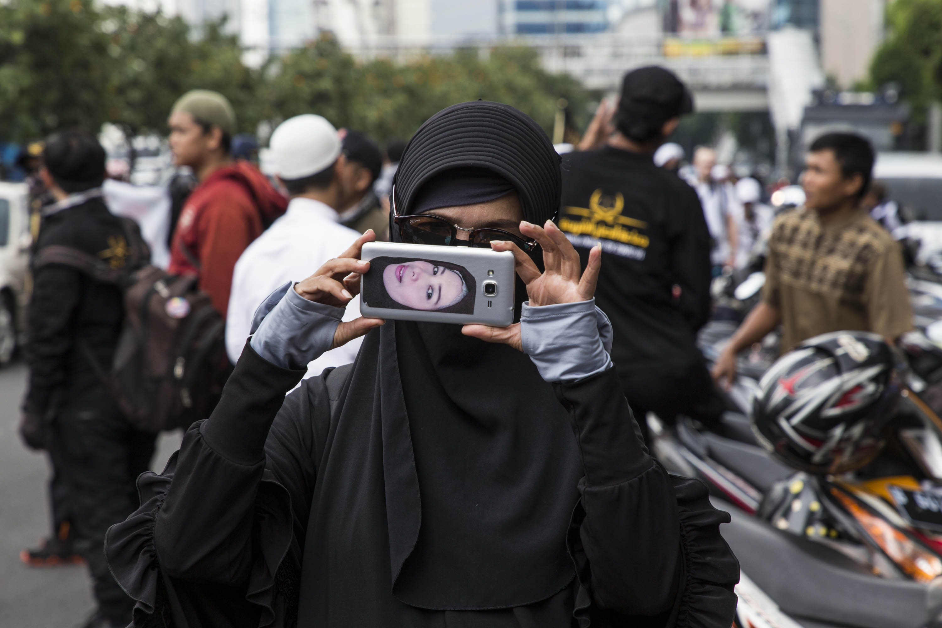 父權社會下，印尼女性備受禮教束縛，即使受侵犯也畏於出面報案。（東方IC）