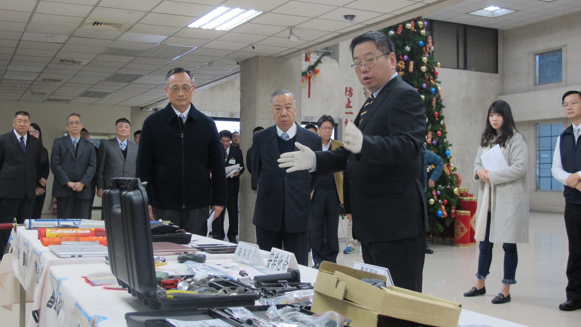 警政署年前祭出安居掃毒專案，3天下來成果豐碩。（刑事局提供）