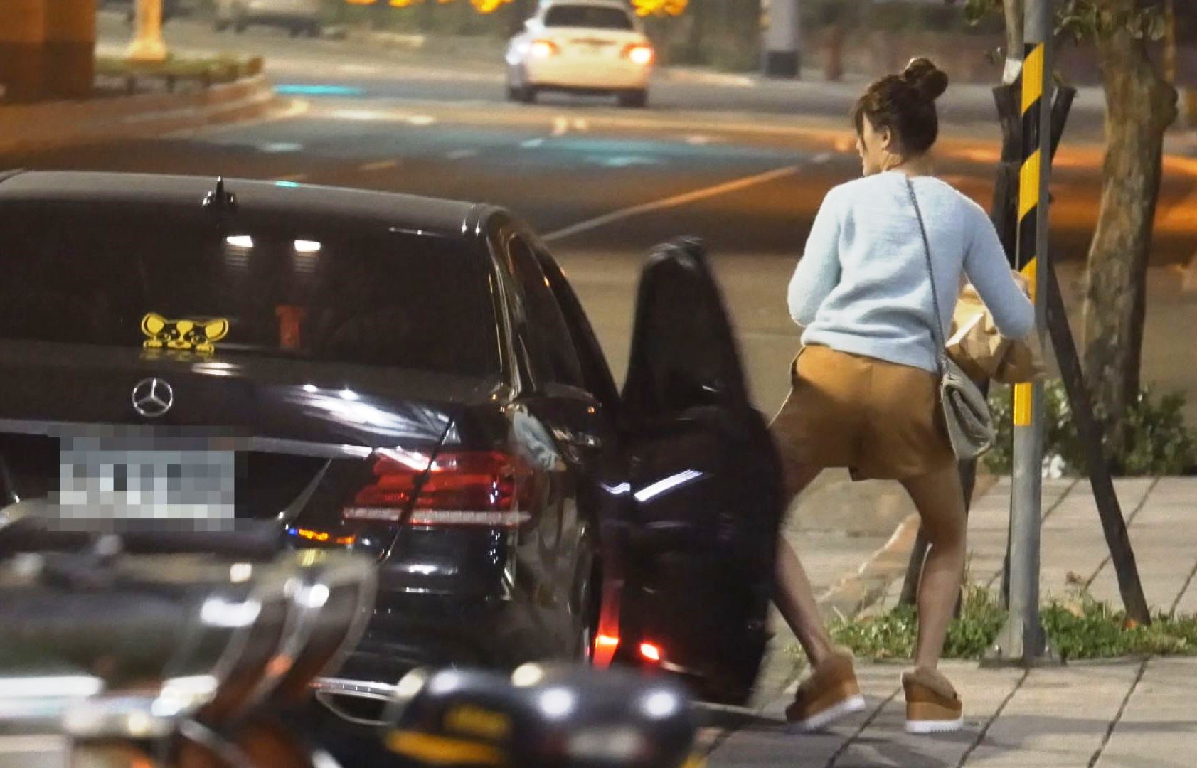 【獨家有片神新聞】楊繡惠陪襯江泳錡　使出M字腿全新功能