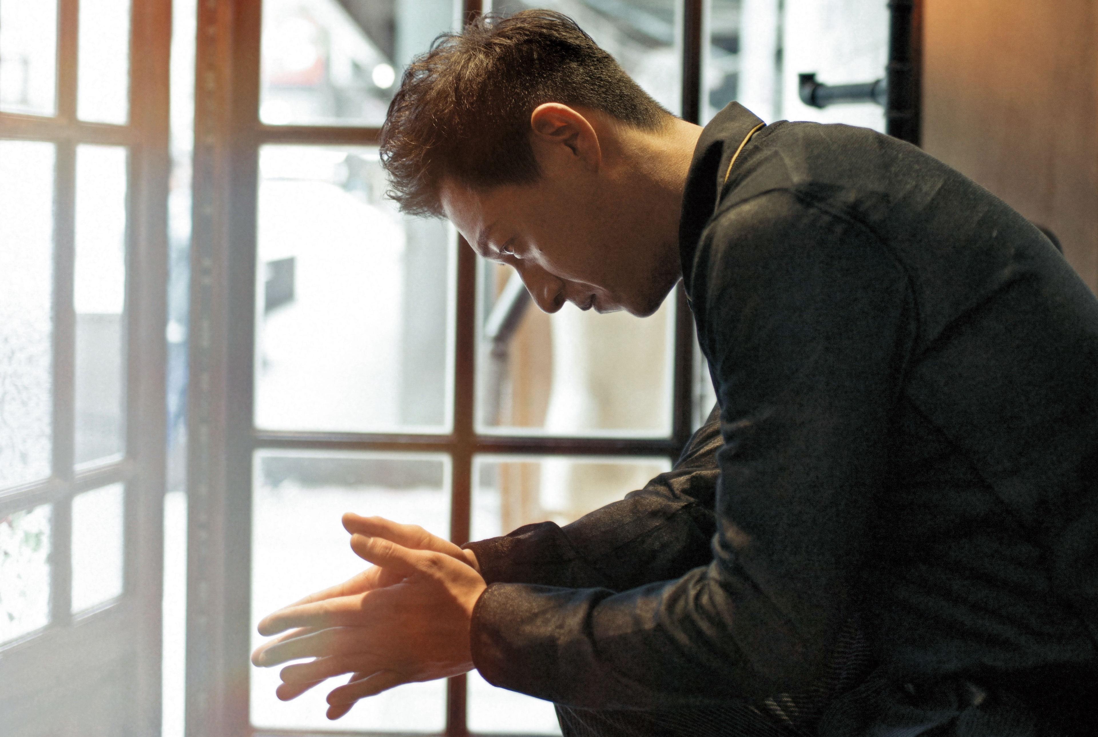 鄭人碩承認自私,對妻兒暫時無法付出那麼多,但他只是想給自己一個交代,想讓曾經看不起他的人都能改觀。