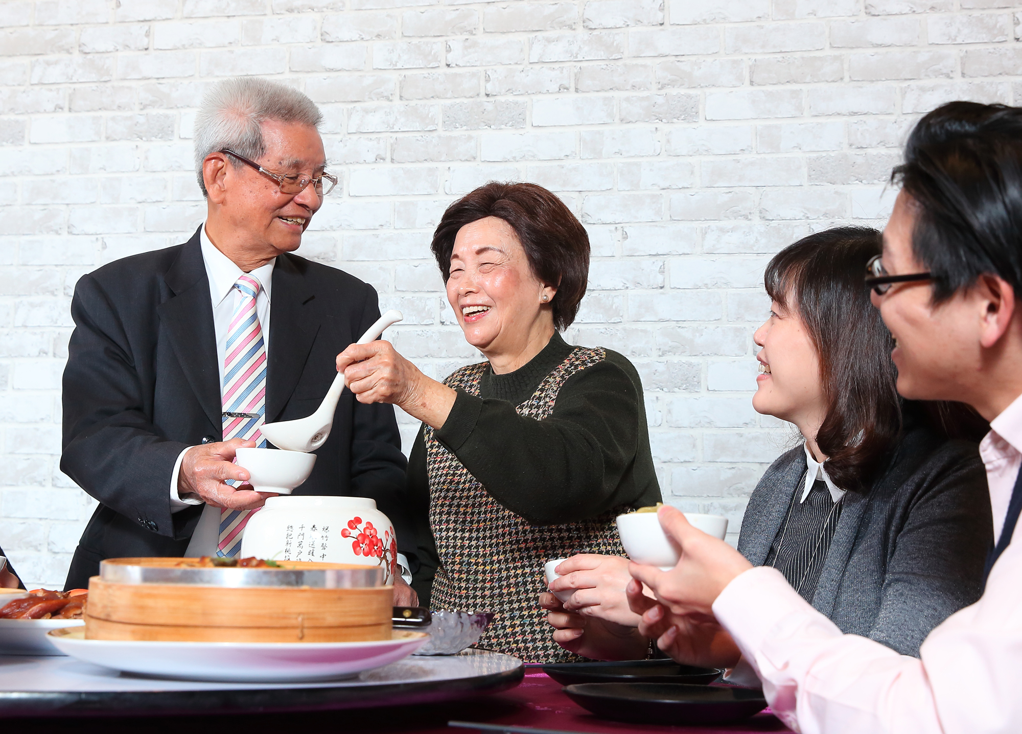 羅水木能全心全力努力打拚事業，林阿豆就是在背後支持他的力量。