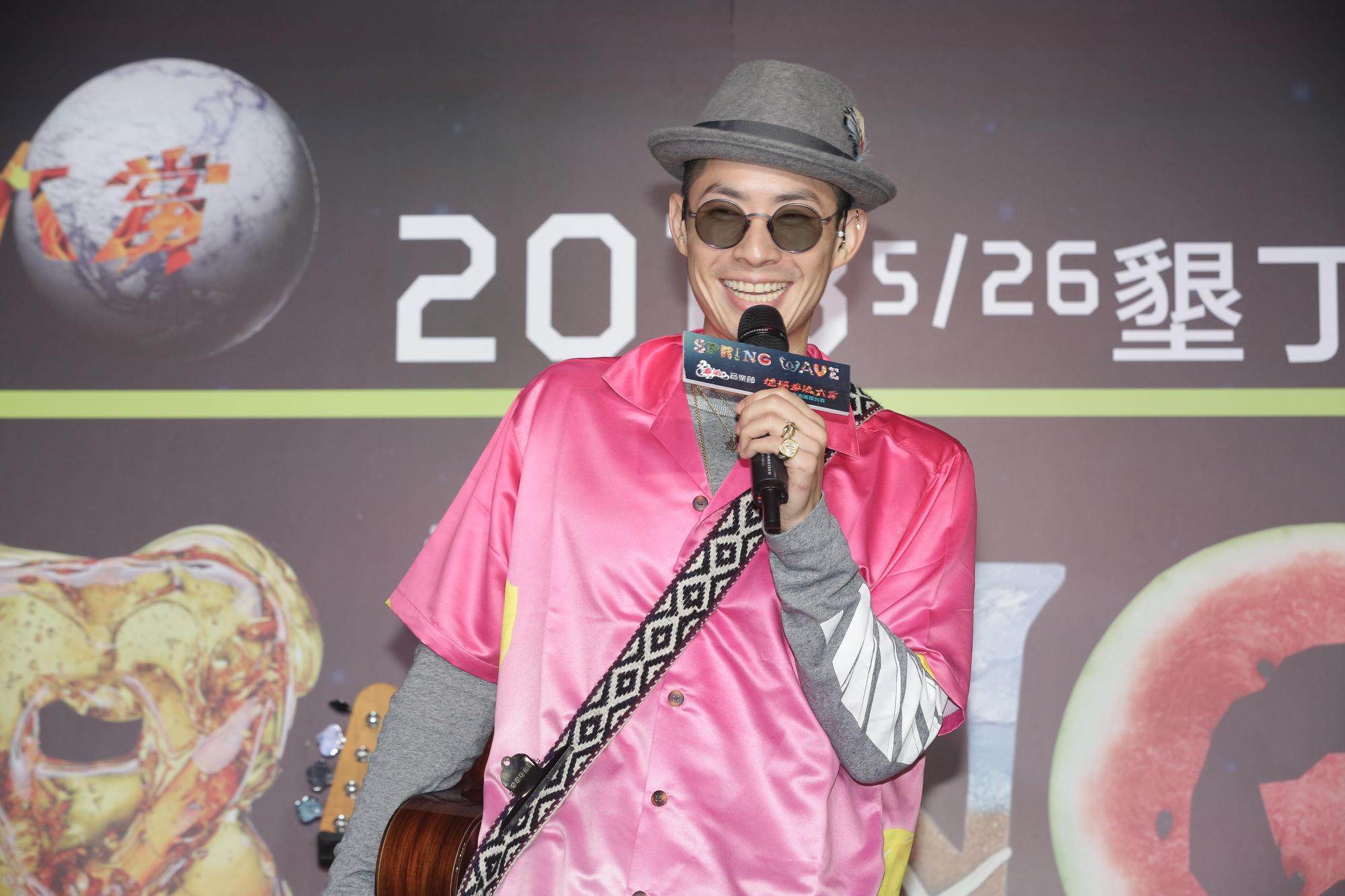 吳建豪今出席春浪記者會,提及老婆Arissa皆虛應帶過。