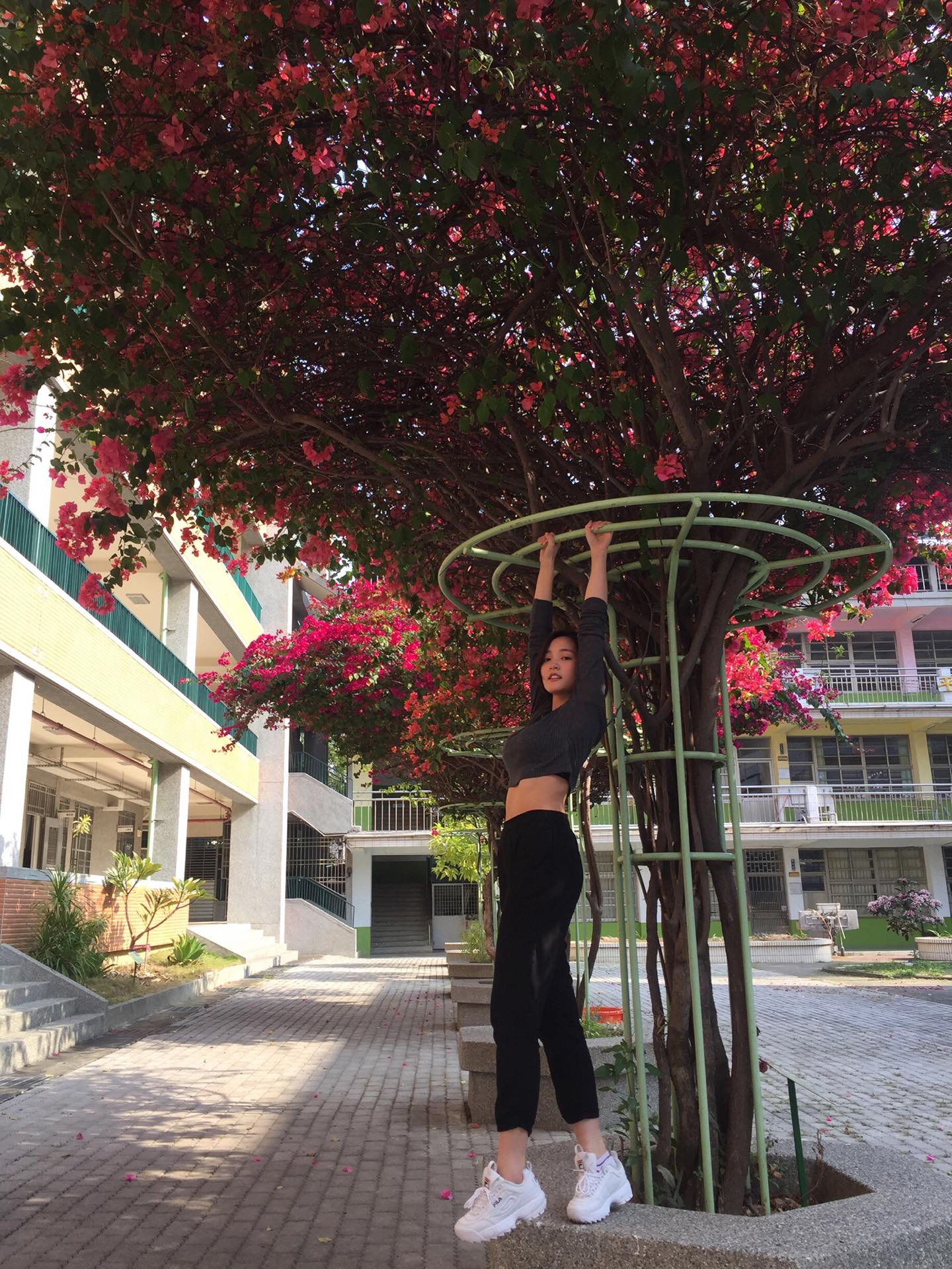 王淨表示每當肚子餓想吃東西，就會被吳岳擎狠嗆，讓她不敢吃。 （摘自王淨臉書） 