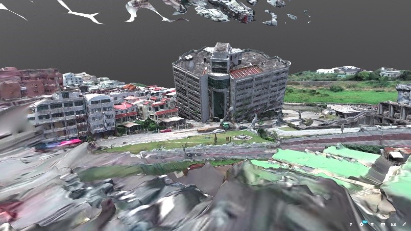 花蓮強震3D模型，仍可看出失敗、未完整的碎片浮於空中。