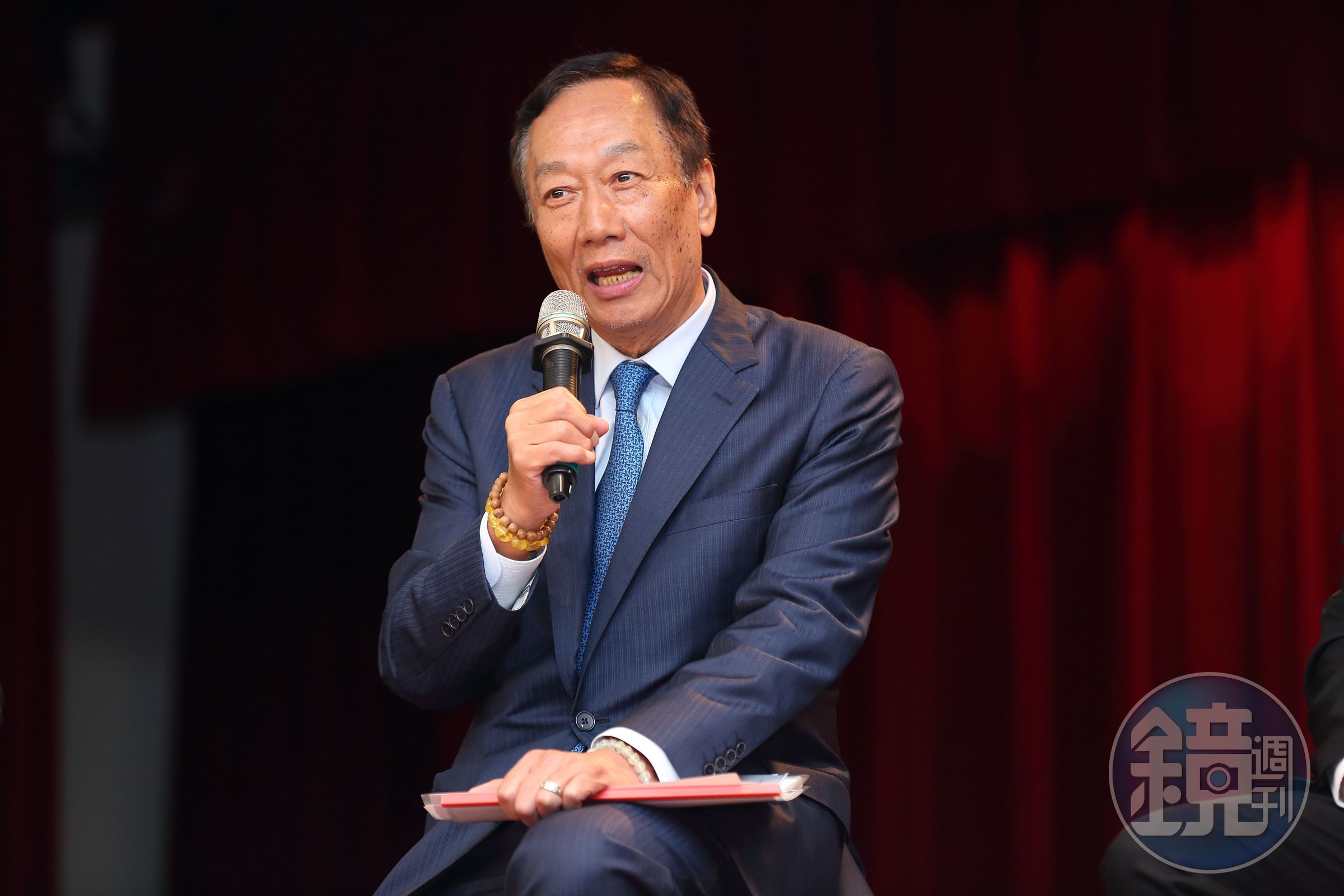 鴻海董事長郭台銘與集團共捐款1.2億元，捐助花蓮災民。