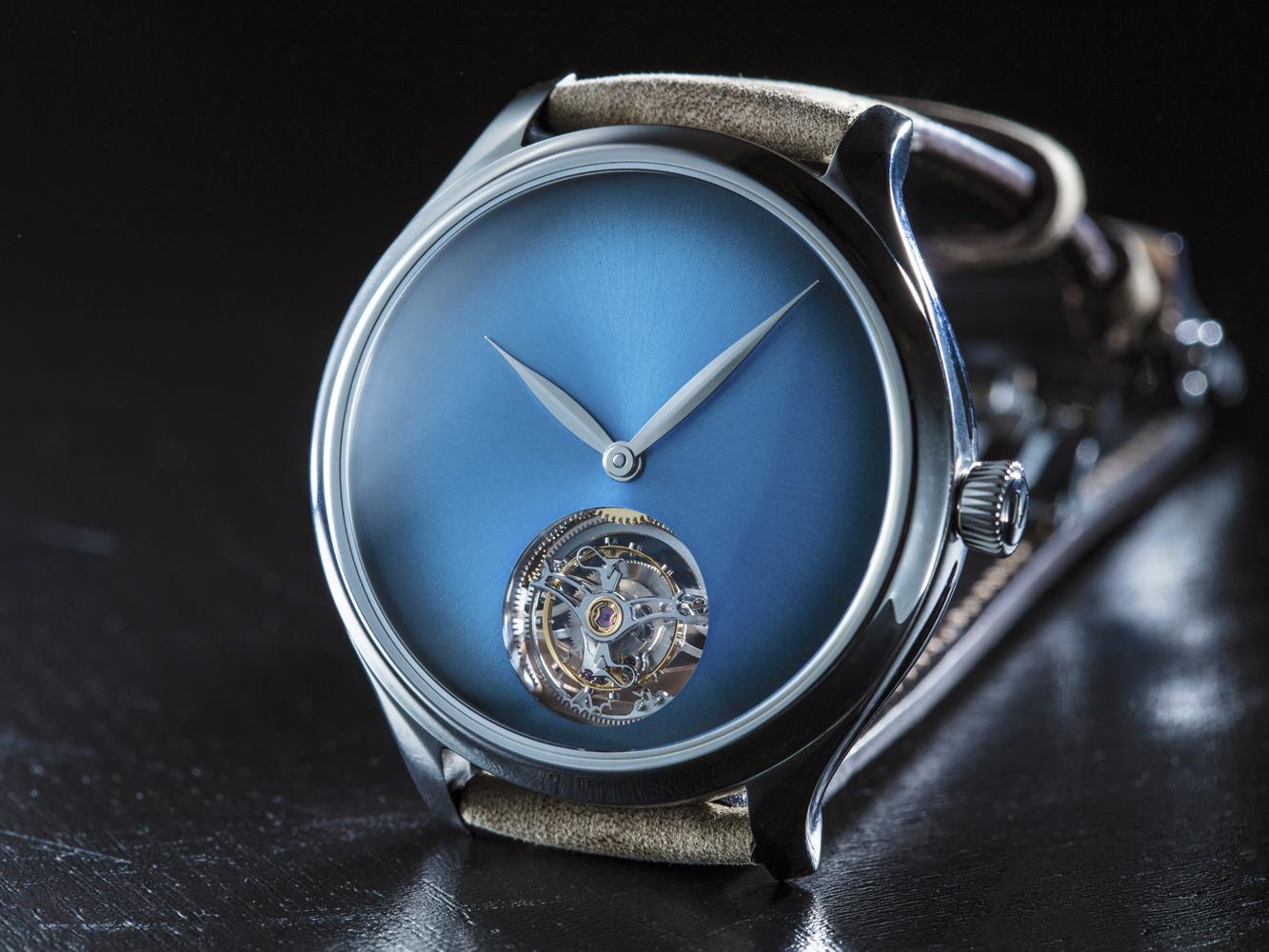 「Endeavour Tourbillon Concept」是品牌首次發表的「飛行陀飛輪」裝置，而且還是具有雙游絲的飛行陀飛輪！建議售價：NT$ 2,180,000，限量20只
