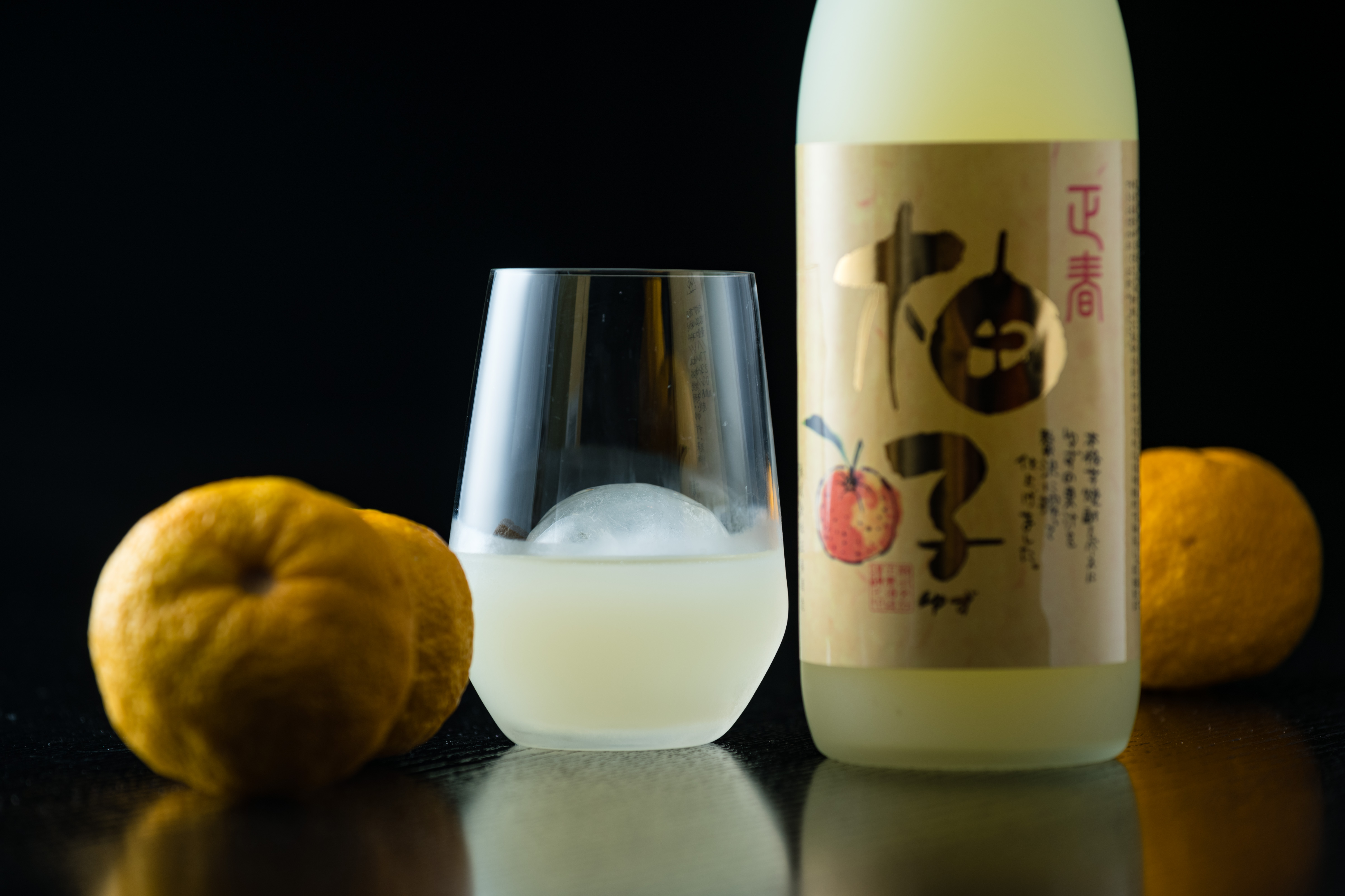 「老實洋行」代理進口超過20款，以日本九州水果製成的果實酒。