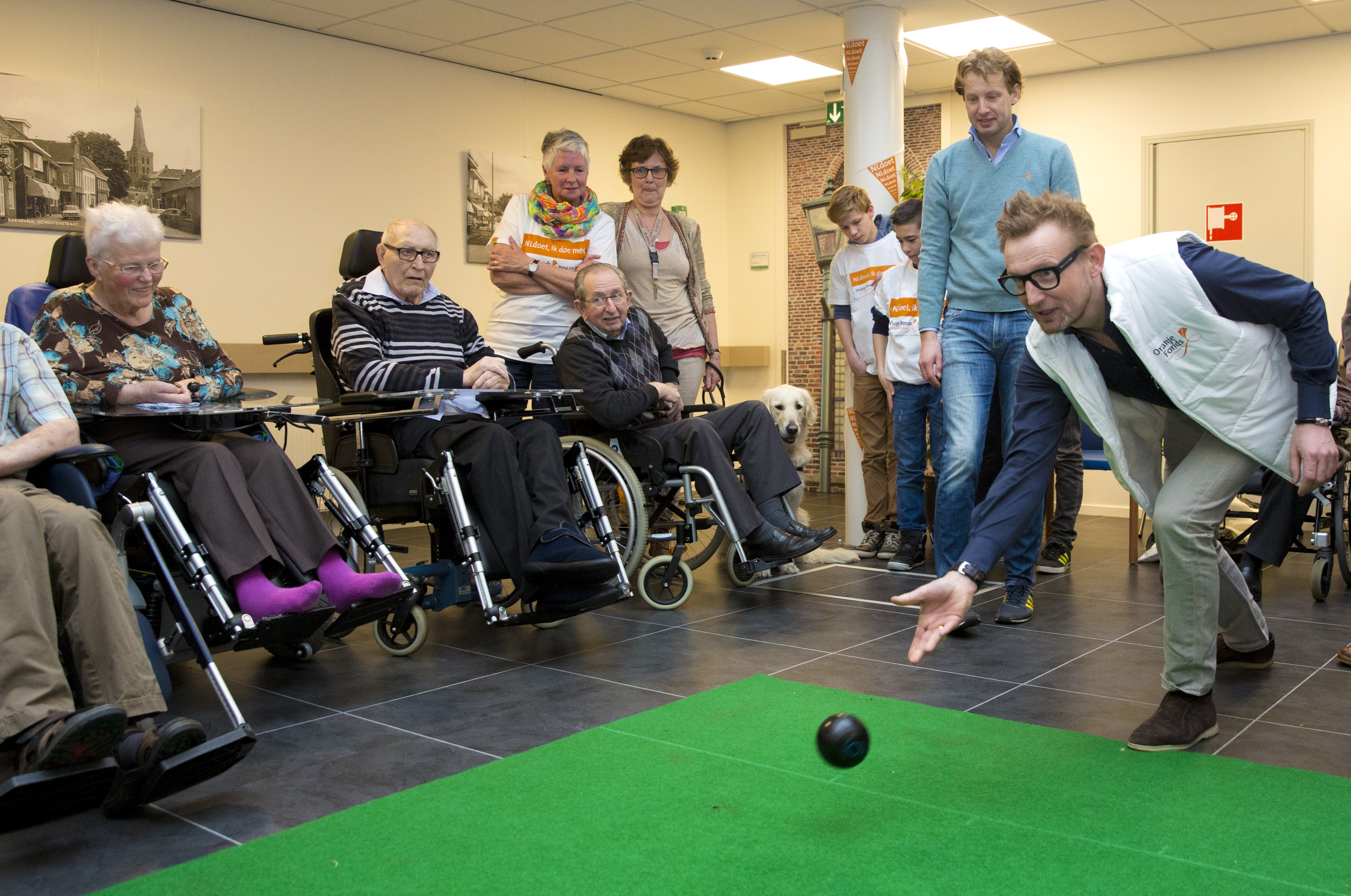 研究顯示社交互動可以減輕老人家的孤獨感，有益身心健康。（東方IC）