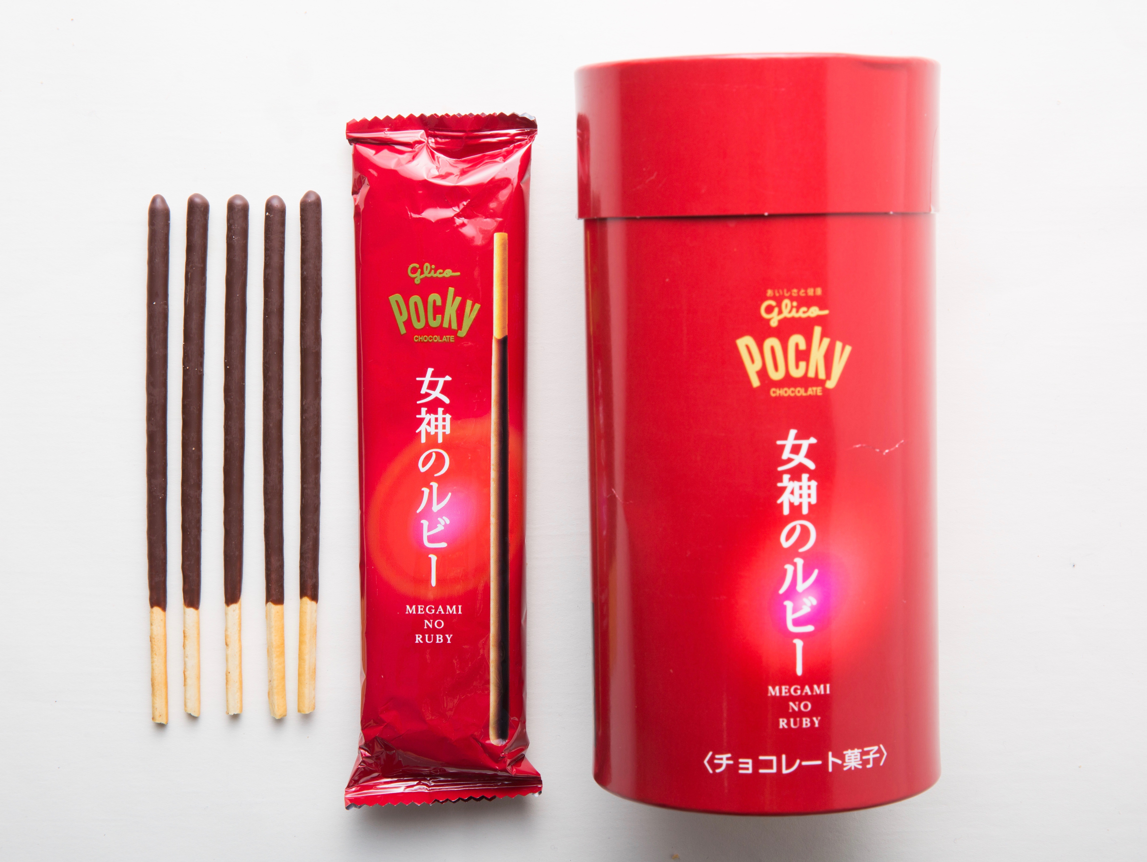 Pocky推出的「大人的琥珀」系列，深受OL們歡迎。