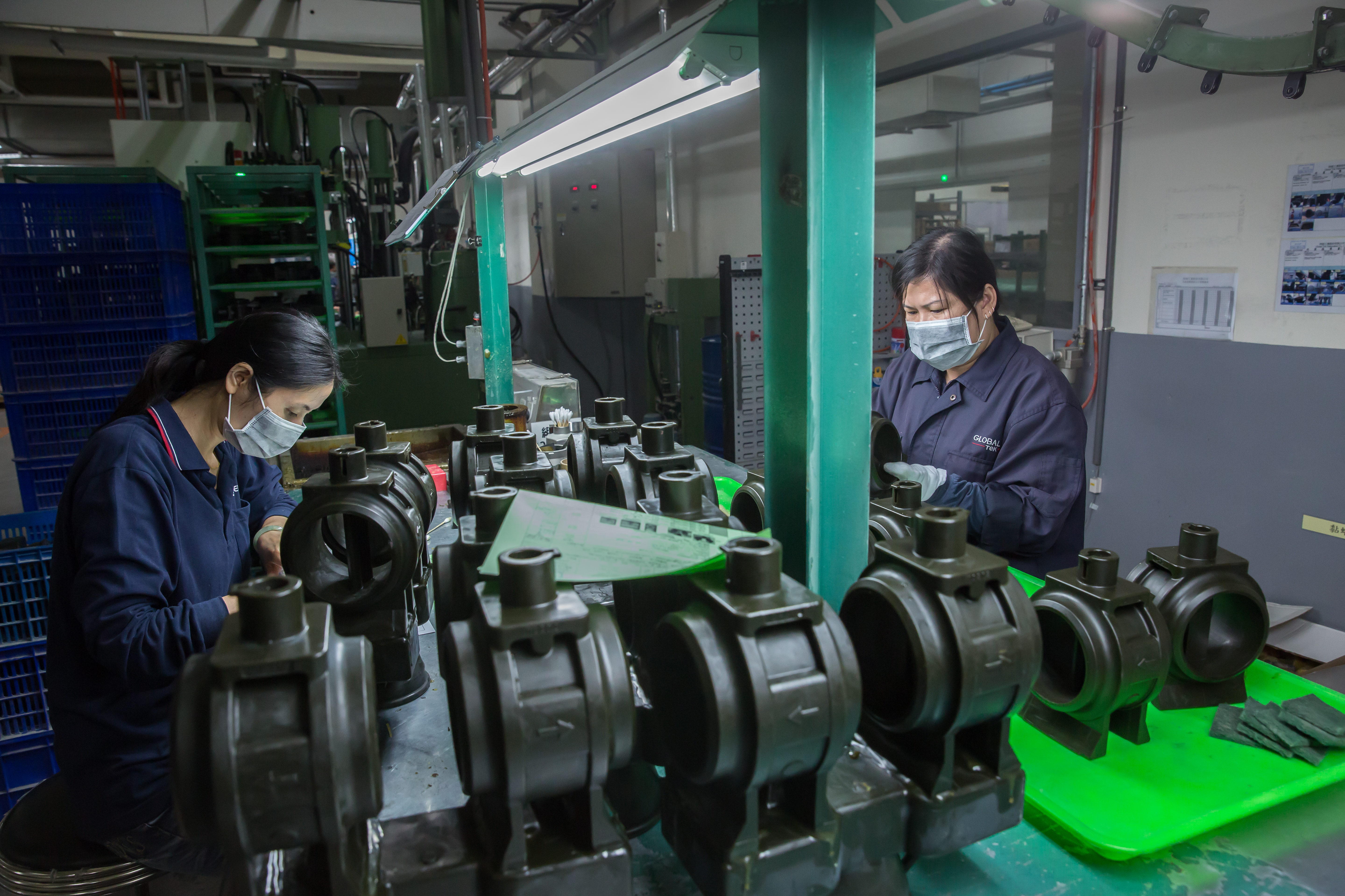 時碩專攻精密機械加工金屬零件的研發與製造,客戶多是業界一線大廠,包括全球最大安全氣囊廠Autoliv、汽車傳動系統領先廠商Litens,航太UTC等。