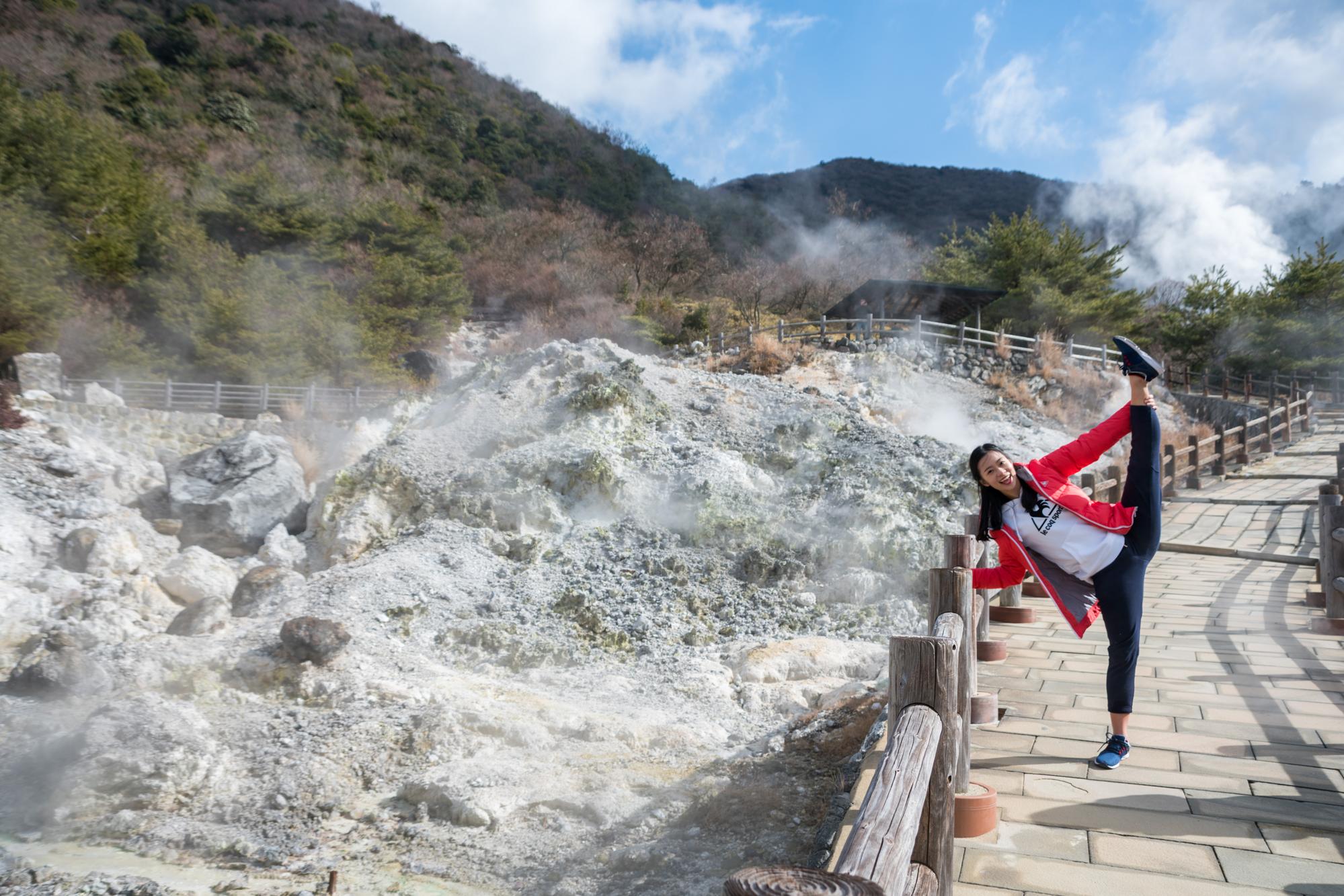 溫泉步道,一字馬留念。