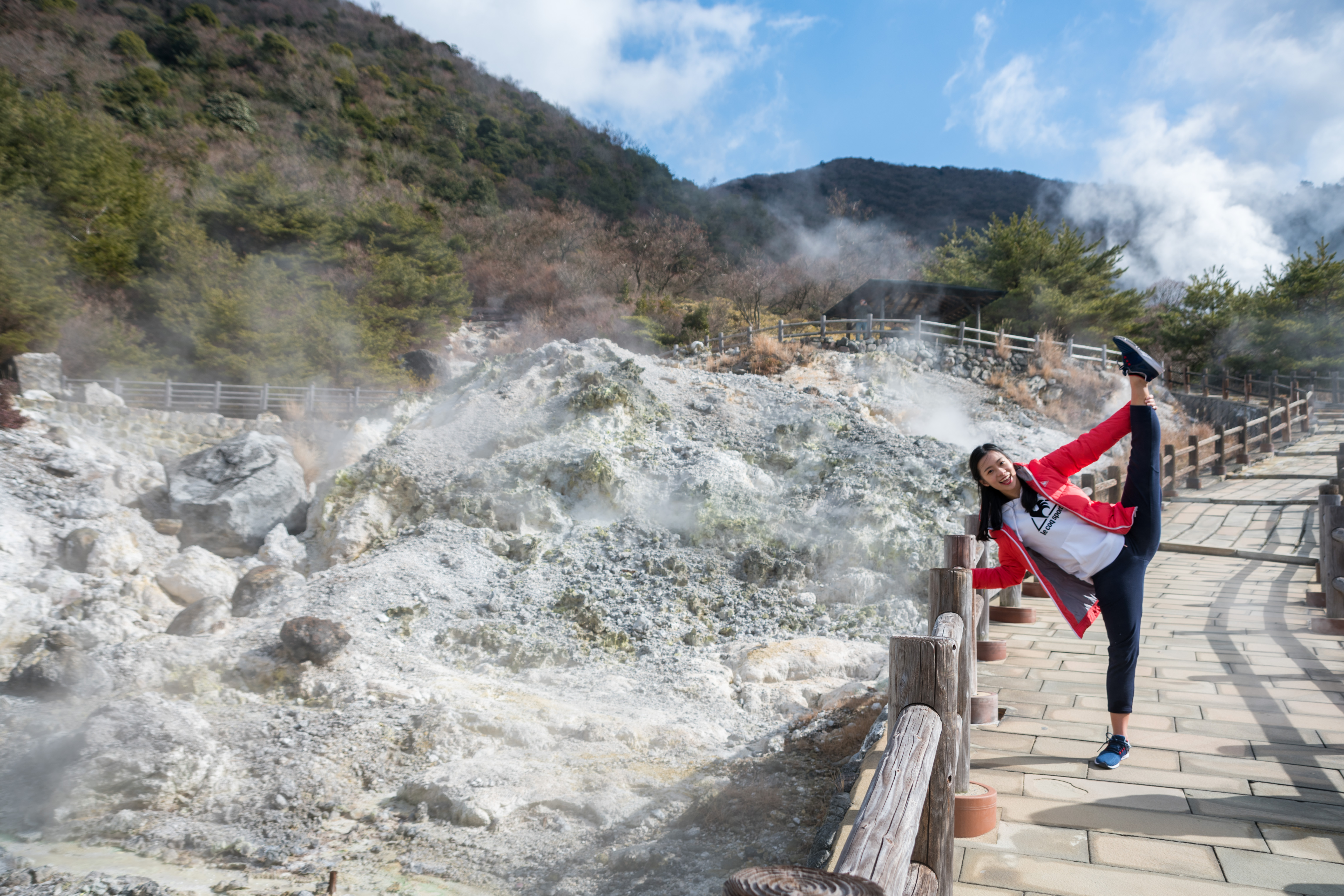 溫泉步道，一字馬留念。